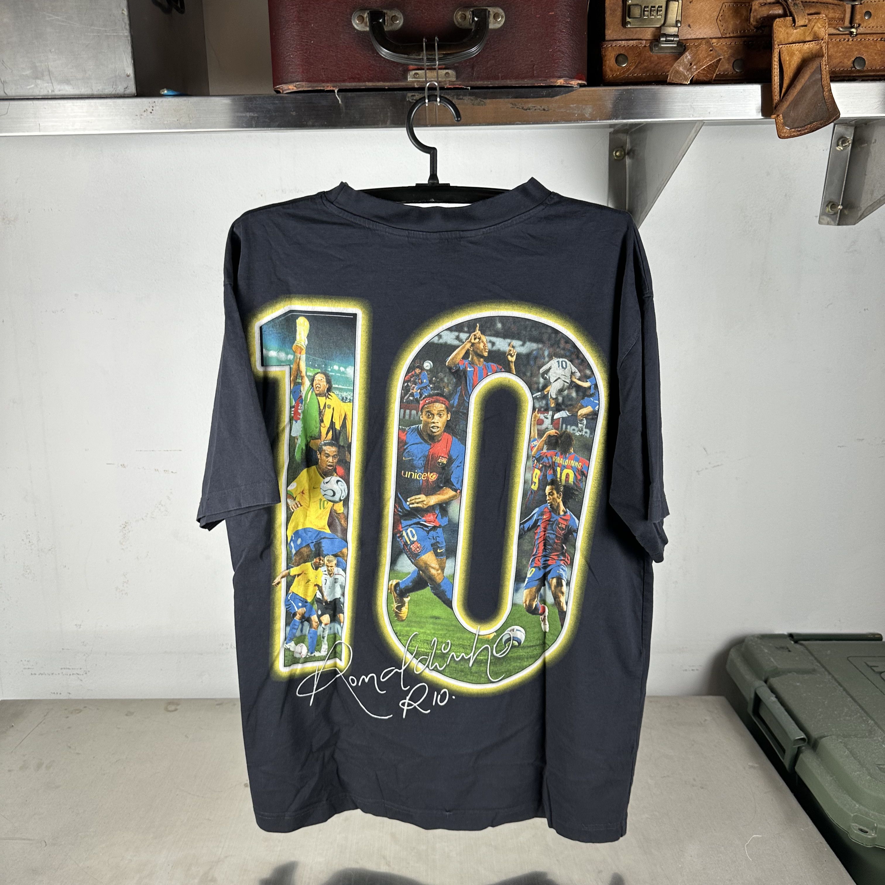 Vintage Marino Morwood Ronaldinho Gaucho Soccer Rap T-Shirt Size US XL / EU 56 / 4 - 3 Thumbnail