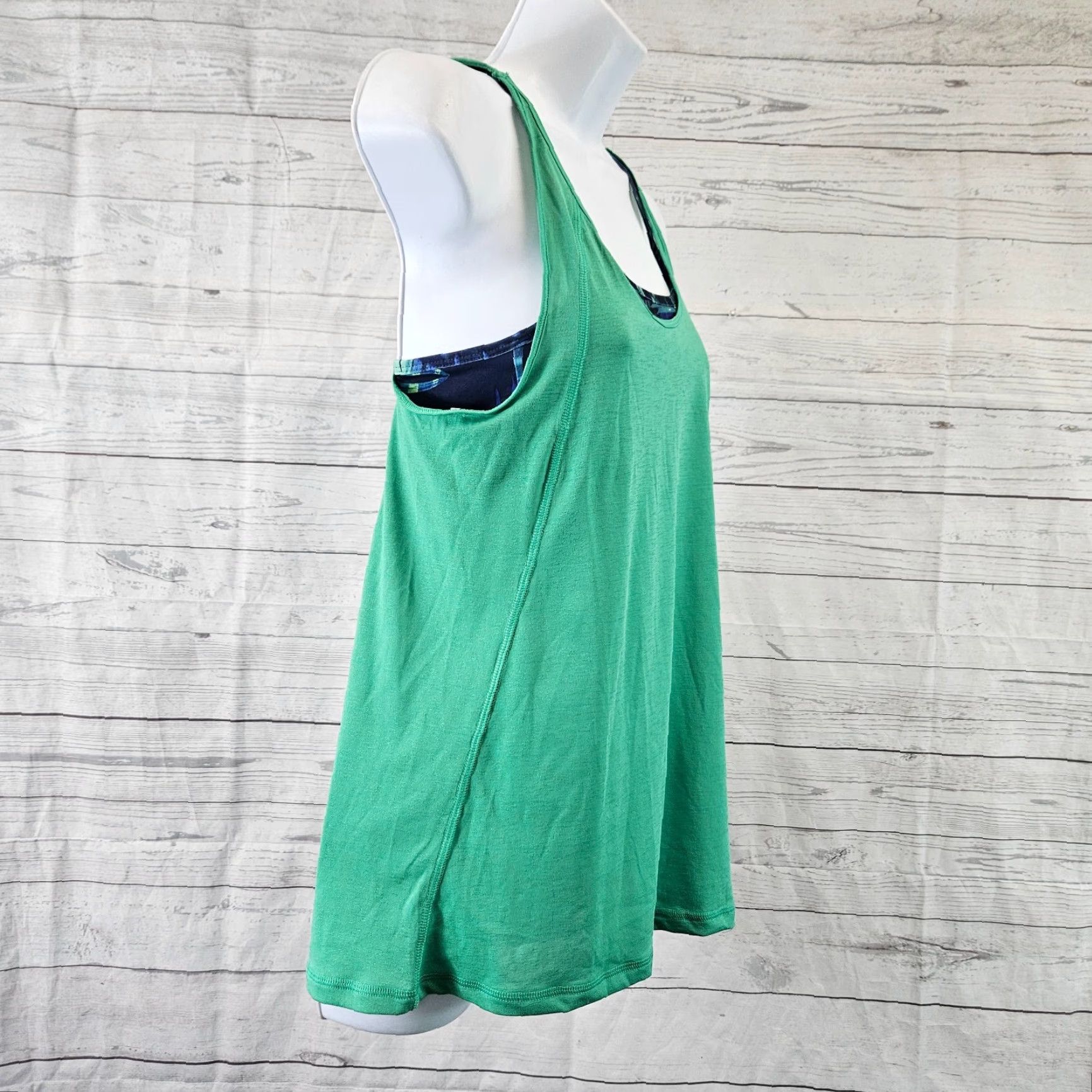 Champion Champion Women's Tank Top S Green Scoop Neck Sleeveless Pullover Activewear Womens Small Size S / US 4 / IT 40 - 4 Thumbnail