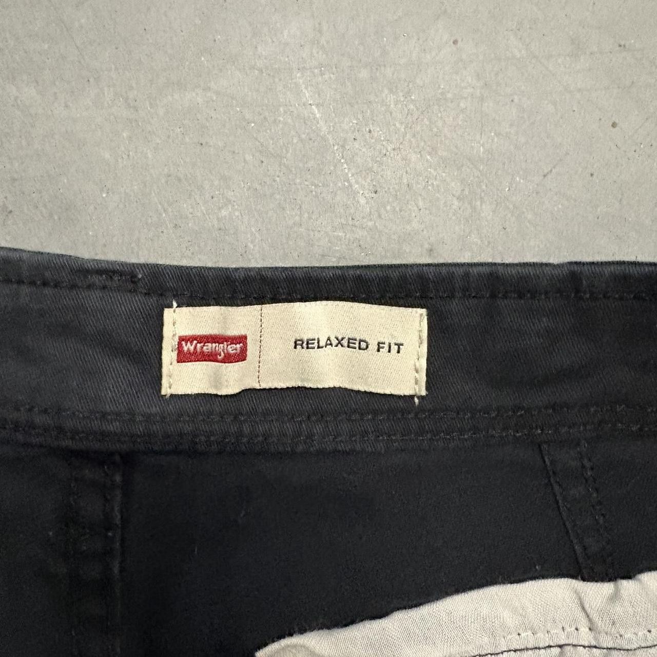 Vintage × Wrangler Crazy Vintage Y2K/2000s Black Skater Style Wrangler Cargo Pants! Size US 33 - 7 Thumbnail