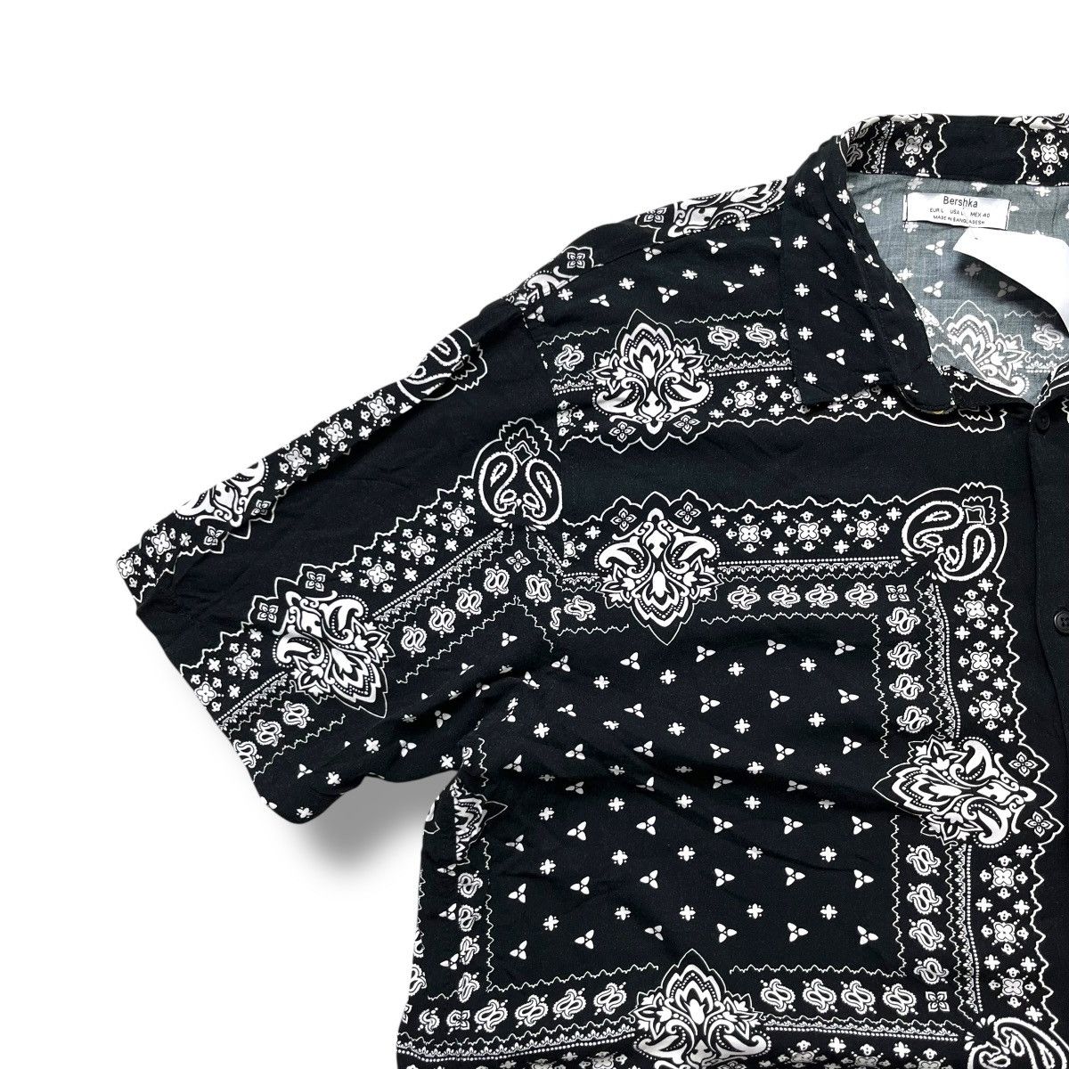 Bershka Bershka Bandana Paisley button shirt Size US L / EU 52-54 / 3 - 3 Thumbnail