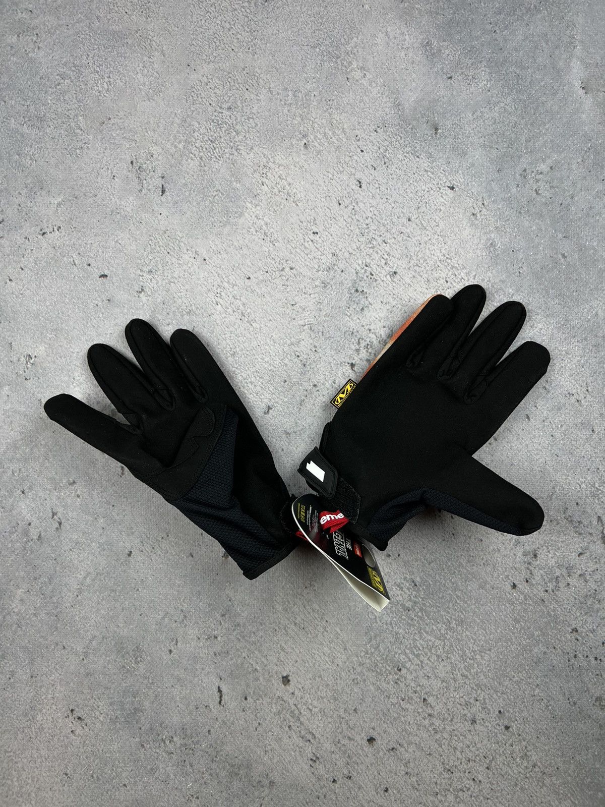 Supreme Supreme x Aphex twin Mechanix Richard D. James album