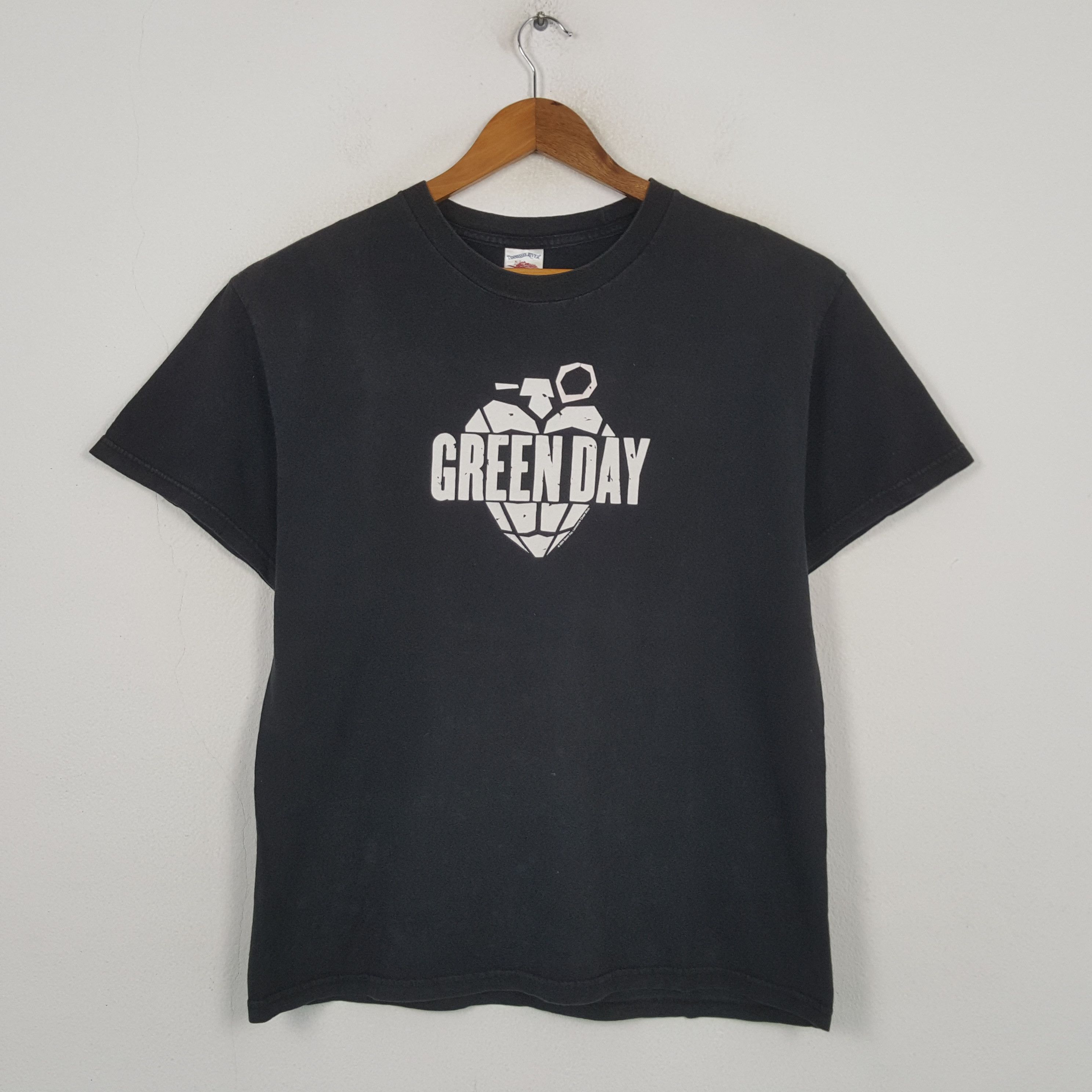 Band Tees Vintage Green Day American Rock Band T-shirt RR3 Size US L / EU 52-54 / 3 - 1 Thumbnail