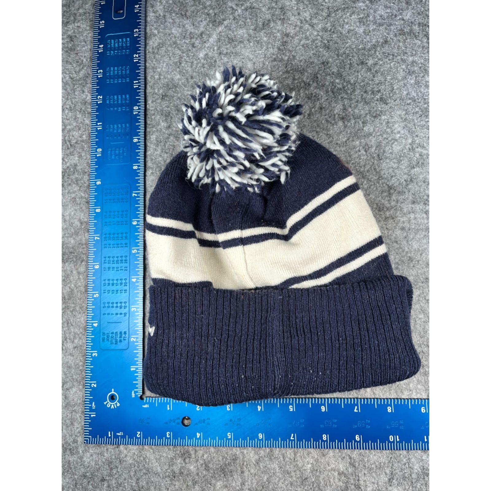 Vintage CCM Beanie Toque Adult One Size Blue Stripe 100% Acrylic Hat/Cap Unisex Adults Beanie CCM Hockey Outdoor Ski Sports Casual 90s? Size ONE SIZE - 5 Thumbnail