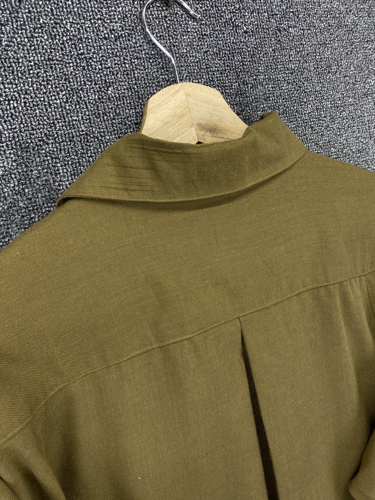 Karl Lagerfeld Vintage Karl Lagerfeld Army Green Blouse Size M / US 6-8 / IT 42-44 - 11 Thumbnail