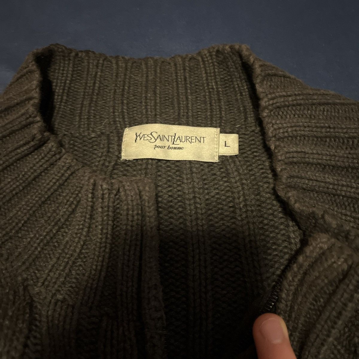 Yves Saint Laurent Yves Saint Laurent Sweater size Large Size US L / EU 52-54 / 3 - 3 Thumbnail