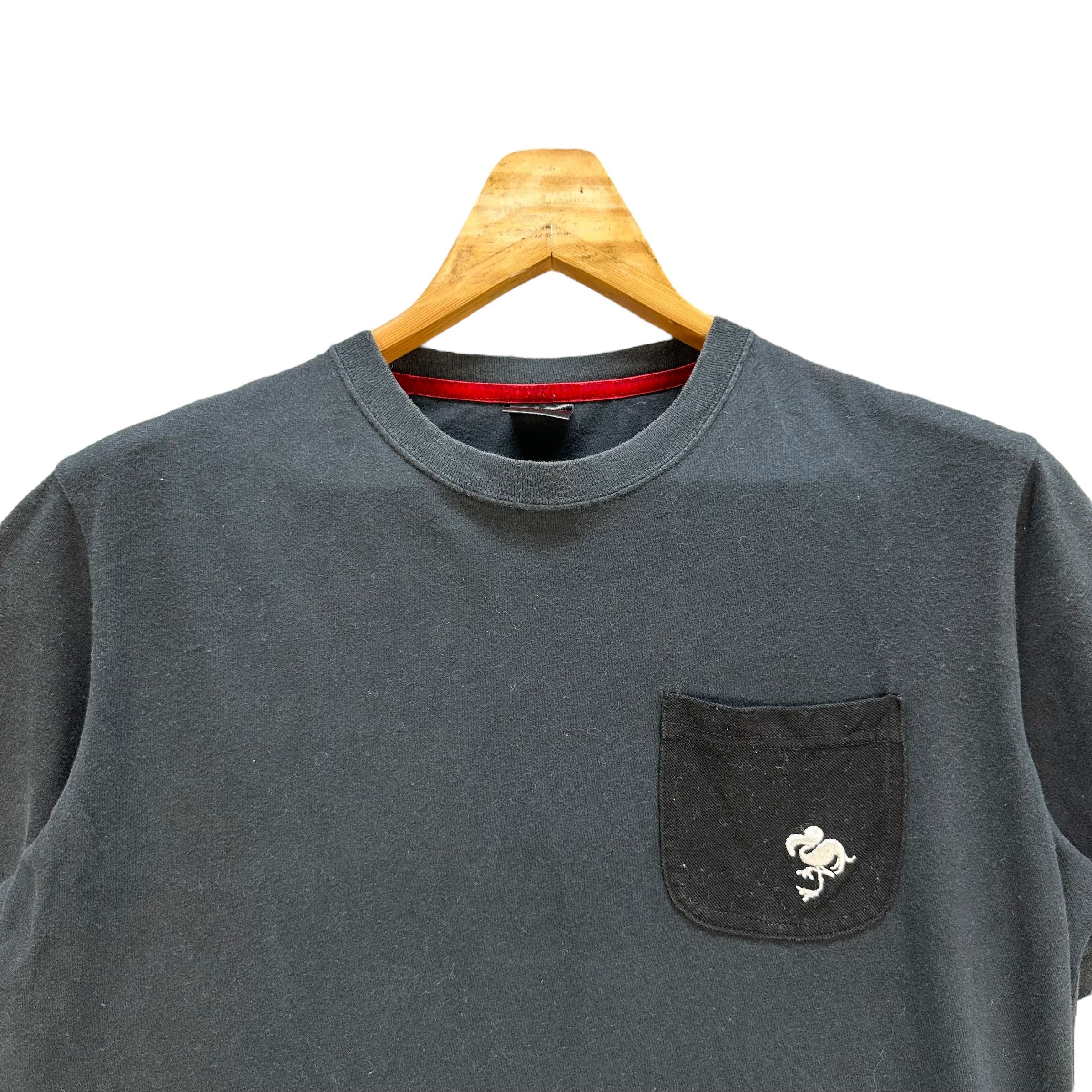 Japanese Brand KISS MARK Single Pocket Flamingo Big Logo Tees #A6-0145 Size US S / EU 44-46 / 1 - 4 Thumbnail