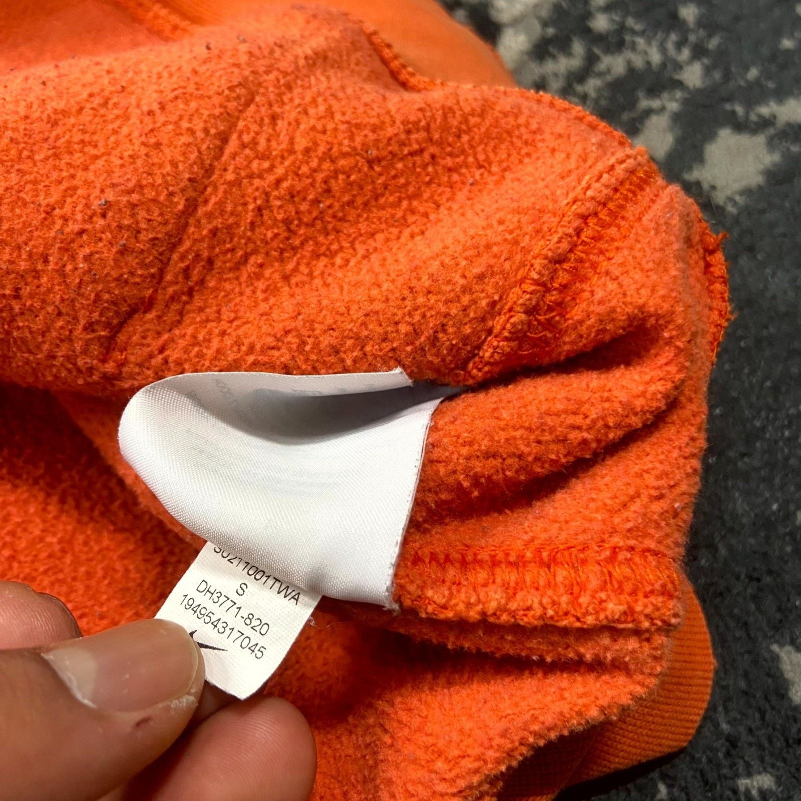 Nike Nike Hoodie Mens Small Orange Colorblock Fleece Lined Ribbed Size US S / EU 44-46 / 1 - 7 Thumbnail