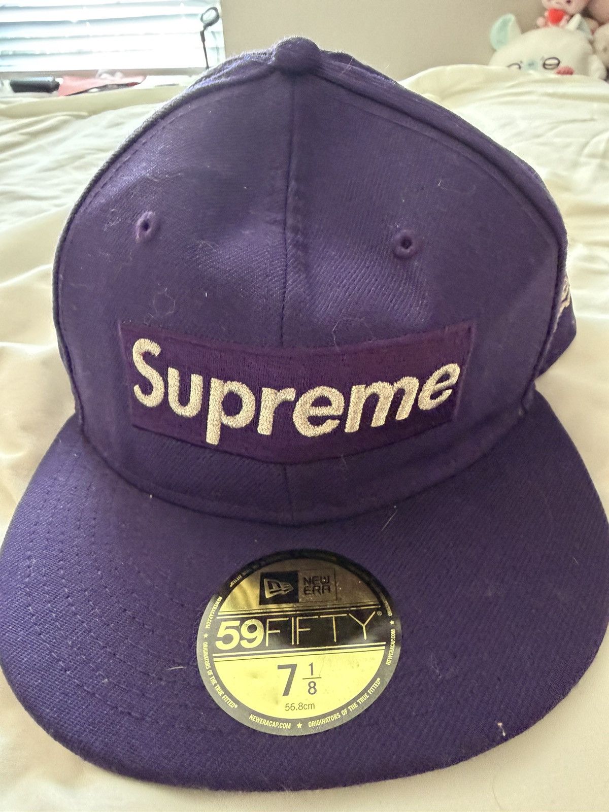 Supreme Supreme World Famous x New Era Box Logo Size ONE SIZE - 1 Thumbnail