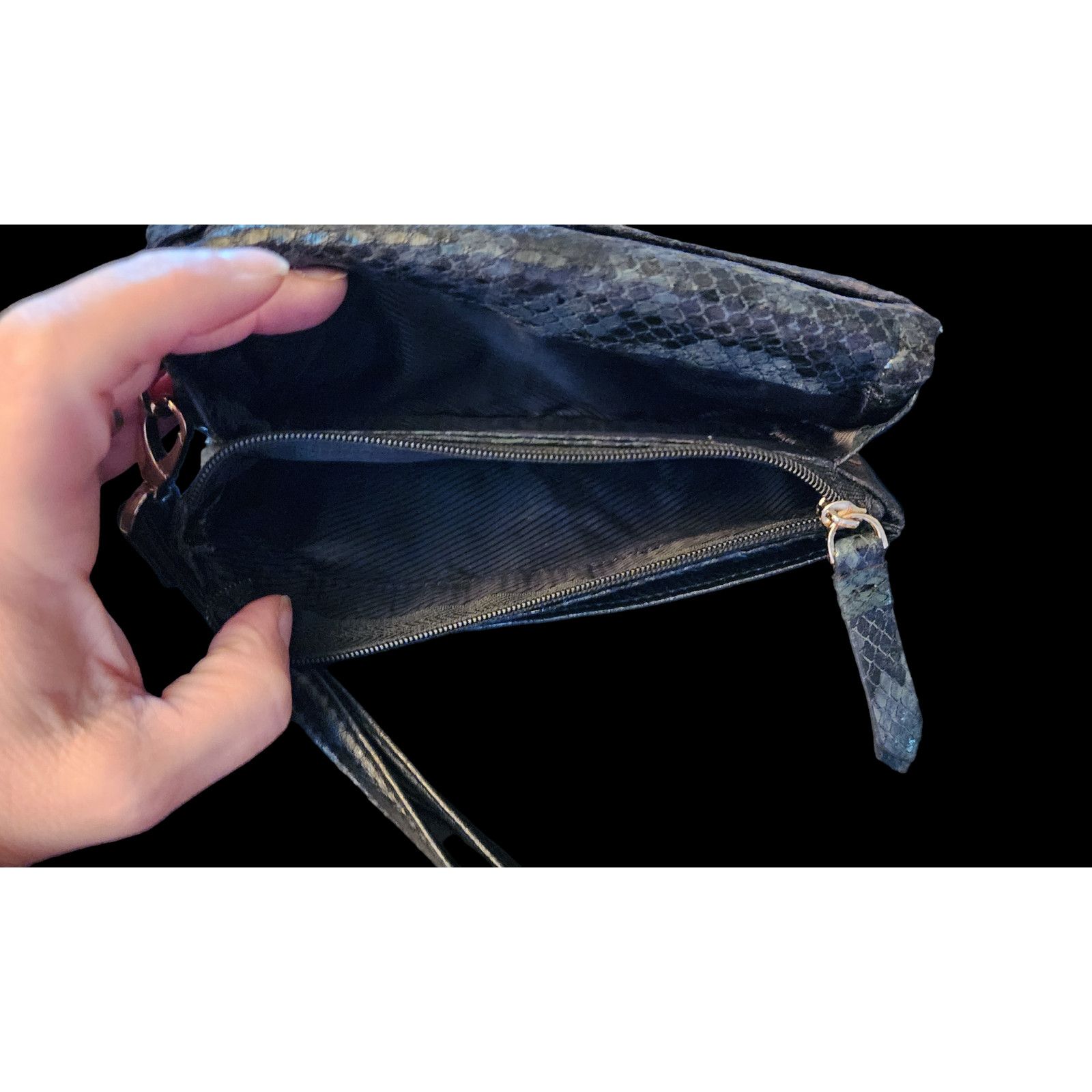 Kenneth Cole Kenneth Cole Black Leather Python Wristlet Wallet Size ONE SIZE - 5 Thumbnail
