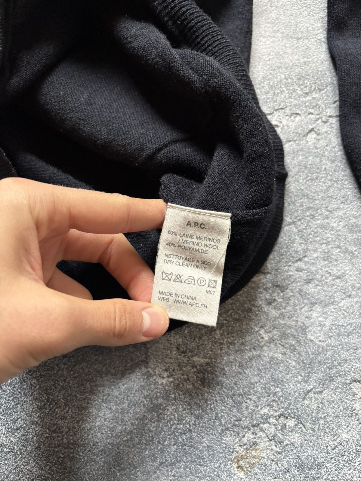 A.P.C. Vintage A.P.C. Rue De Fleurus Paris Wool Button Up Cardigan Size US S / EU 44-46 / 1 - 6 Thumbnail