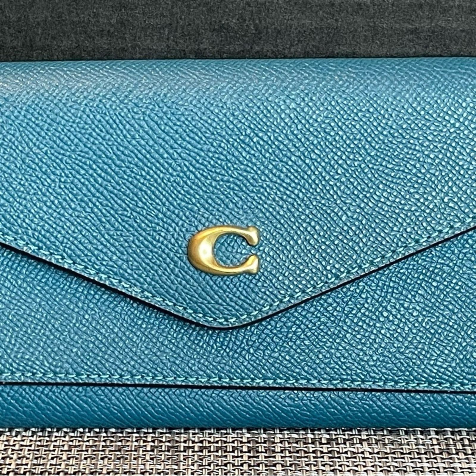 Coach Coach Crossgrain Texture Leather Wyn Envelope Wallet Size ONE SIZE - 1 Thumbnail