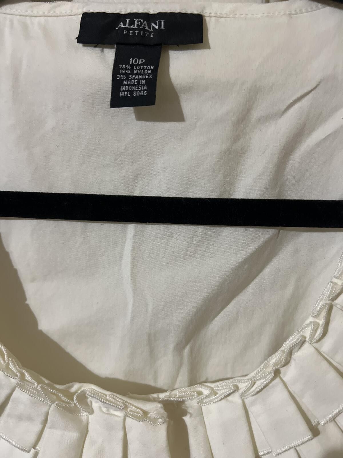 Alfani Alfani Petite White Sleeveless Button-Up Top Pleated 10P Size L / US 10 / IT 46 - 3 Thumbnail
