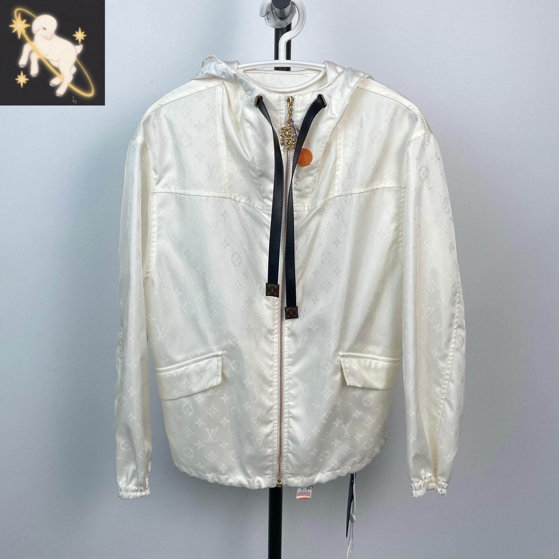 Louis Vuitton Louis Vuitton White Light Jacket 32 Men Size US XS / EU 42 / 0 - 1 Thumbnail