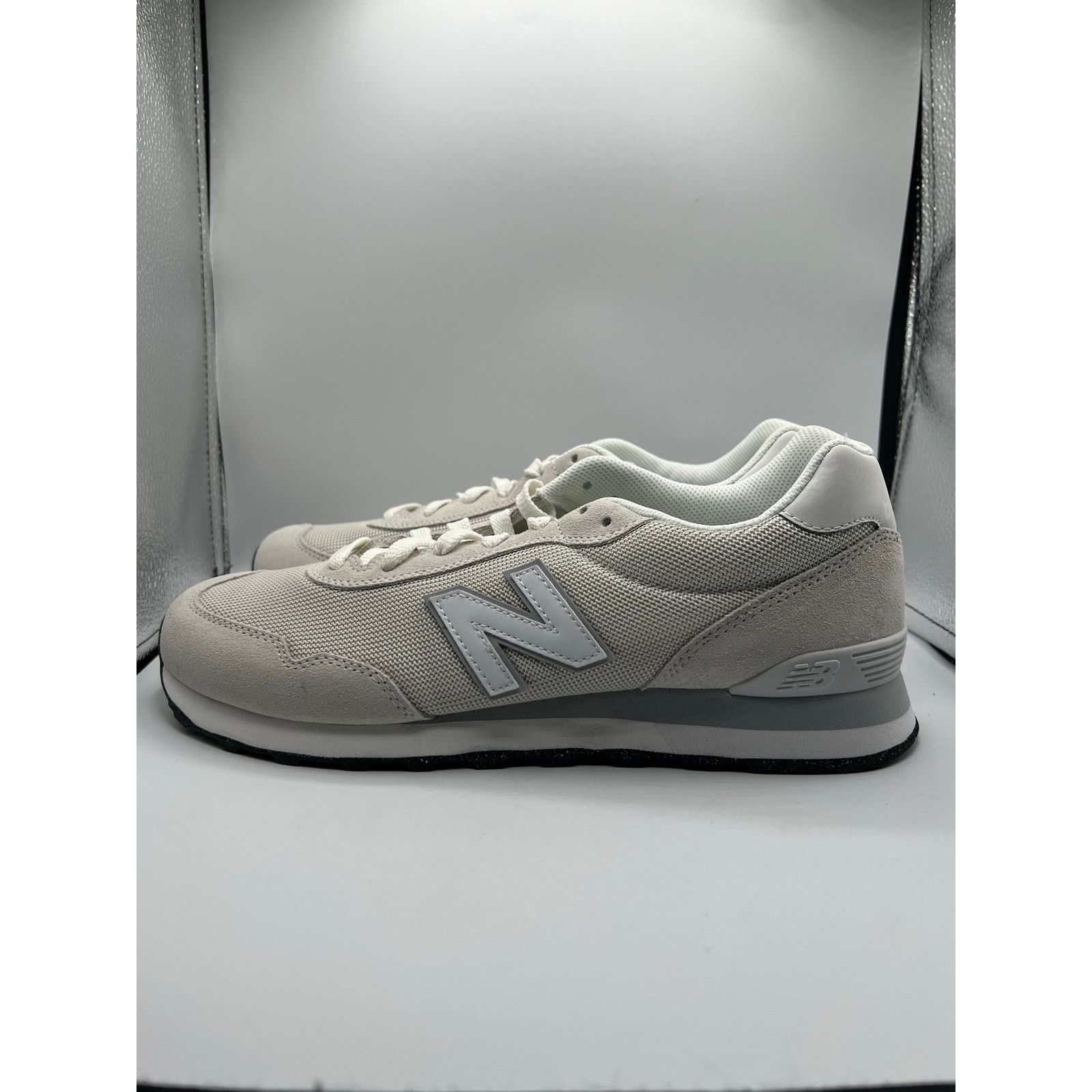 New Balance New Balance 515 “White Aluminum Grey” size 10.5 men’s Size US 10.5 / EU 43-44 - 1 Thumbnail