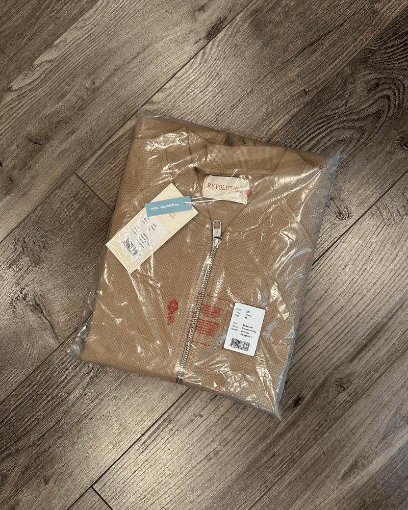 Other BNWT Revolution of 1995 - Bomber Sweatshirt - Size Medium Size US M / EU 48-50 / 2 - 6 Thumbnail