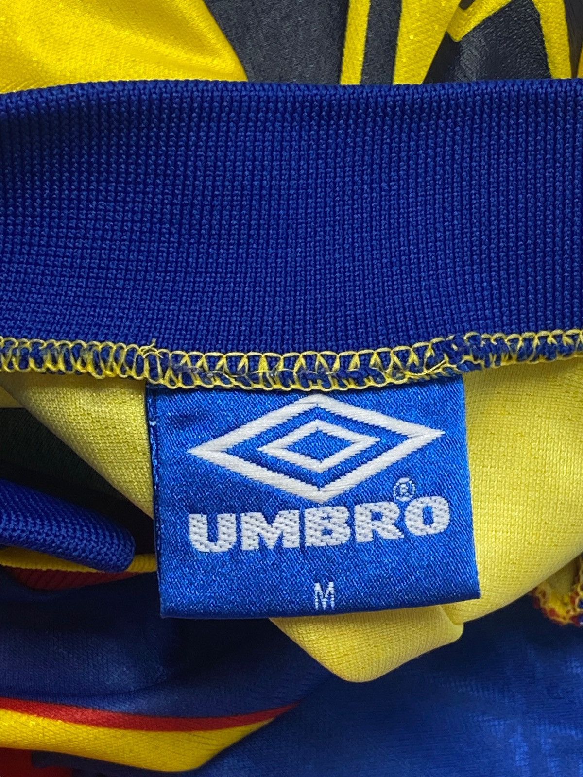 Umbro 90s Vintage UMBRO Crazy Longsleeved Jersey N14 Size US M / EU 48-50 / 2 - 4 Thumbnail