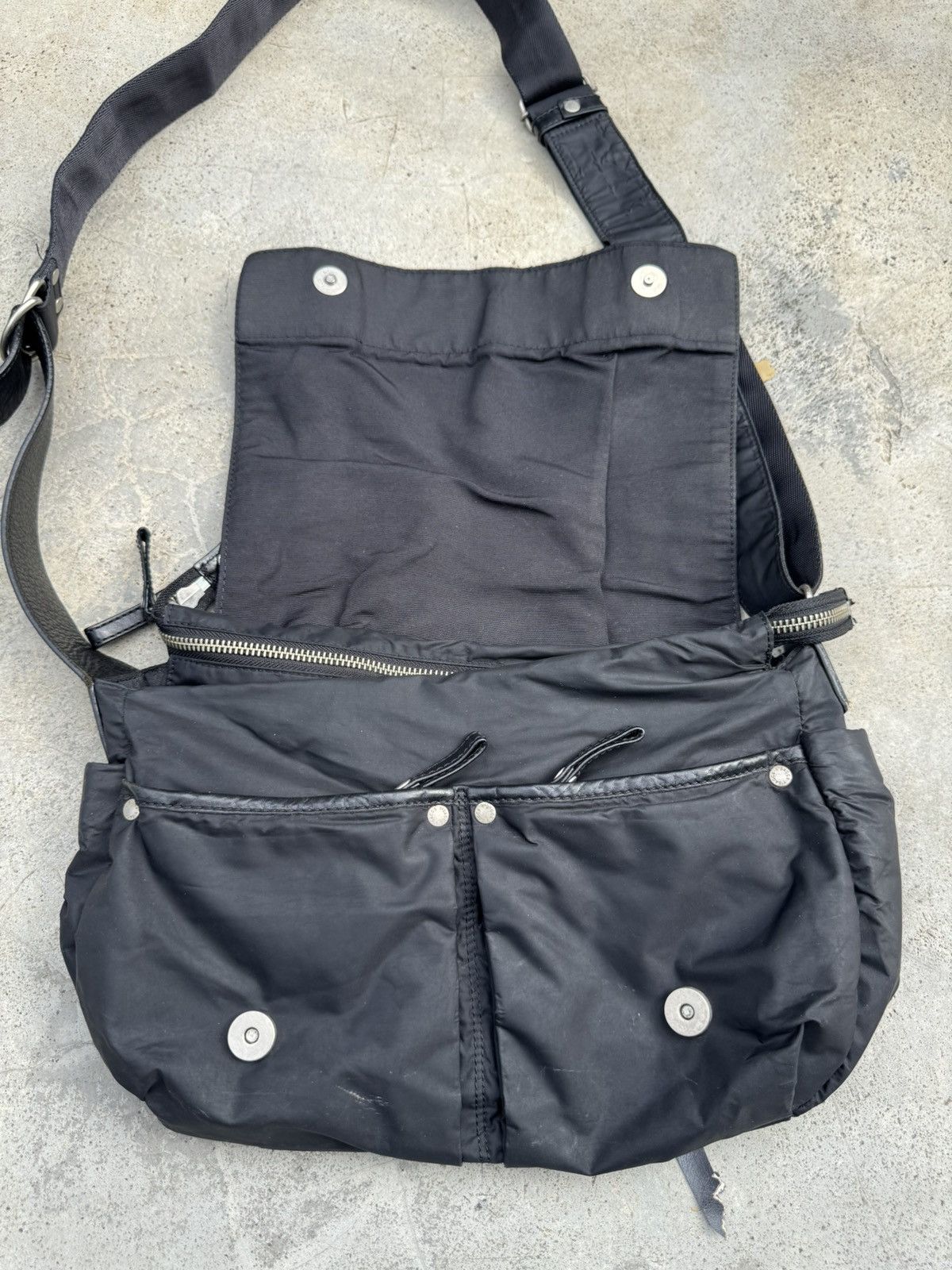 Designer × Y's × Yohji Yamamoto Y’Saccs Y’s Yohji Yamamoto Japan Designer Leather Sling Bag Size ONE SIZE - 5 Thumbnail