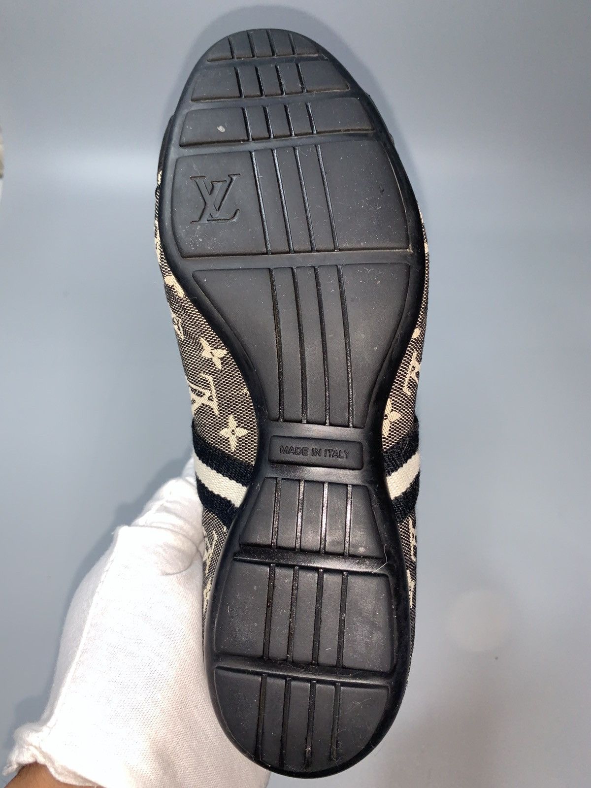 Louis Vuitton Louis Vuitton Mini Lin Monogram Sneakers Size US 5 / IT 35 - 10 Thumbnail