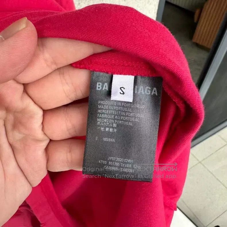 Balenciaga Balenciaga Red Big Ripped Distressed Short Sleeve Size US S / EU 44-46 / 1 - 4 Thumbnail
