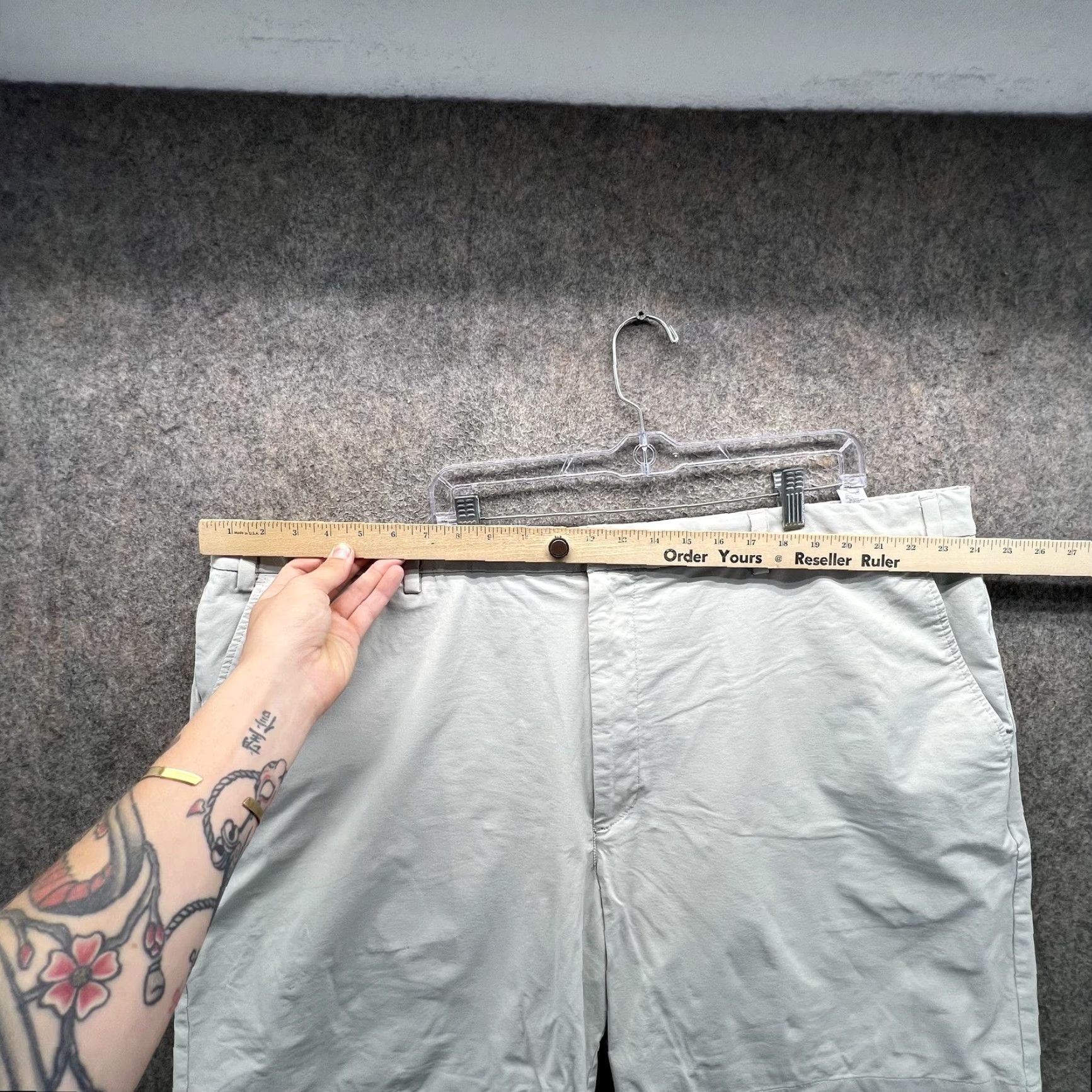 Vineyard Vines Vineyard Vines OTG Shorts Mens 48 Big & Tall Gray On-The-Go Chino 9 Inseam Mens Size US 32 / EU 48 - 3 Thumbnail