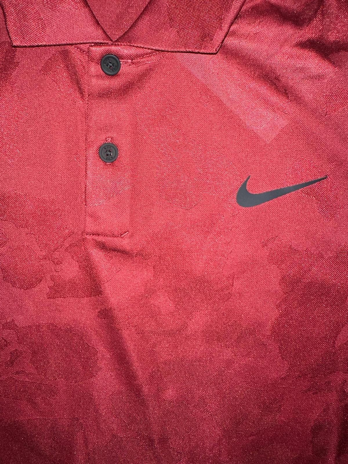 Mens Nike Vapor Dri-Fit Red Animal Print Golf Polo Shirt Sample