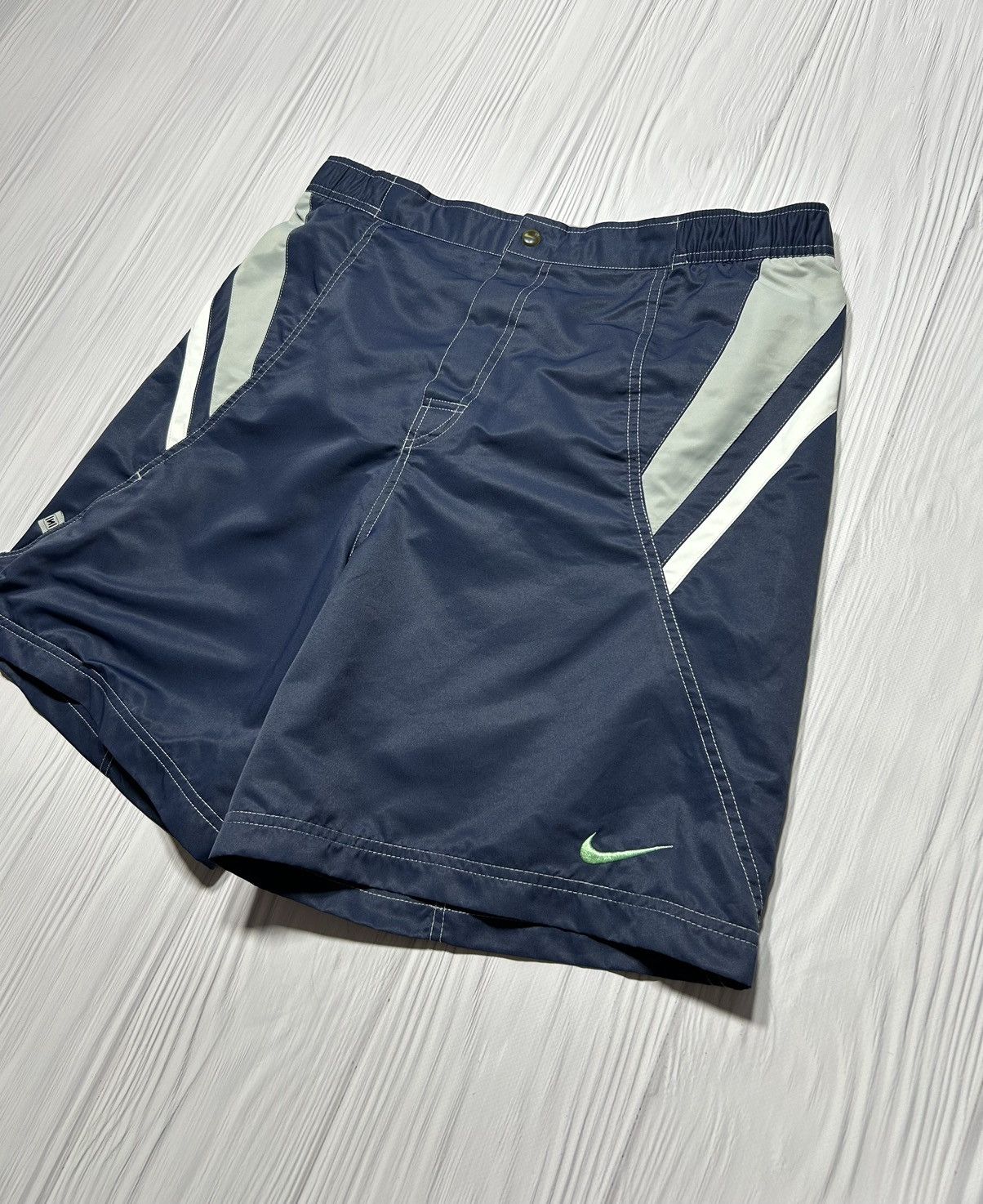 Vintage Vintage Y2K Nike Shox Shorts Size Xl Rare Size US 36 / EU 52 - 3 Thumbnail