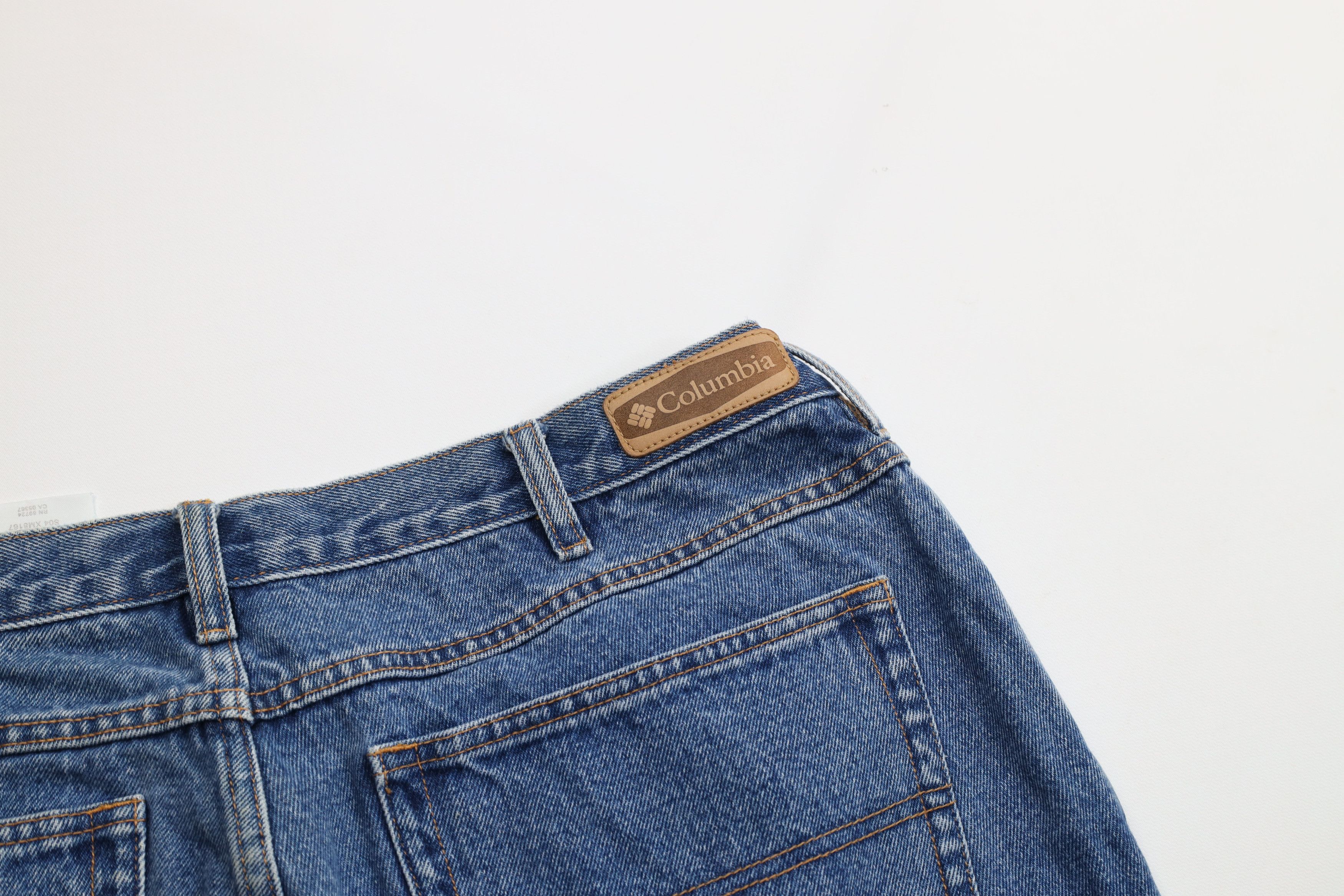 Columbia Vintage 90s Columbia Spell Out Relaxed Wide Leg Denim Jeans Size US 38 / EU 54 - 14 Thumbnail