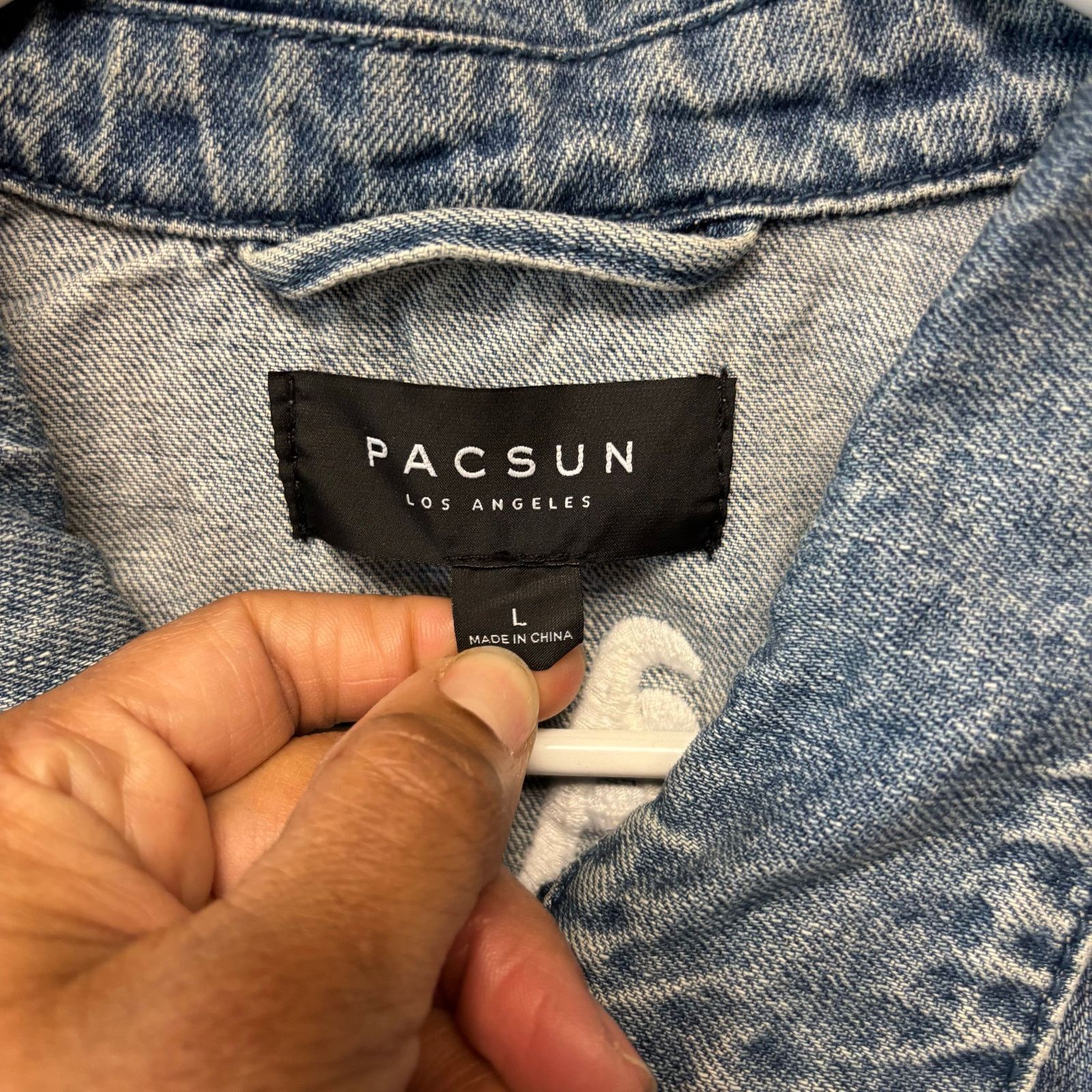 & Other Stories Pac Sun Denim Jacket Los Angeles Roses Embroidered Distress Size L / US 10 / IT 46 - 4 Thumbnail