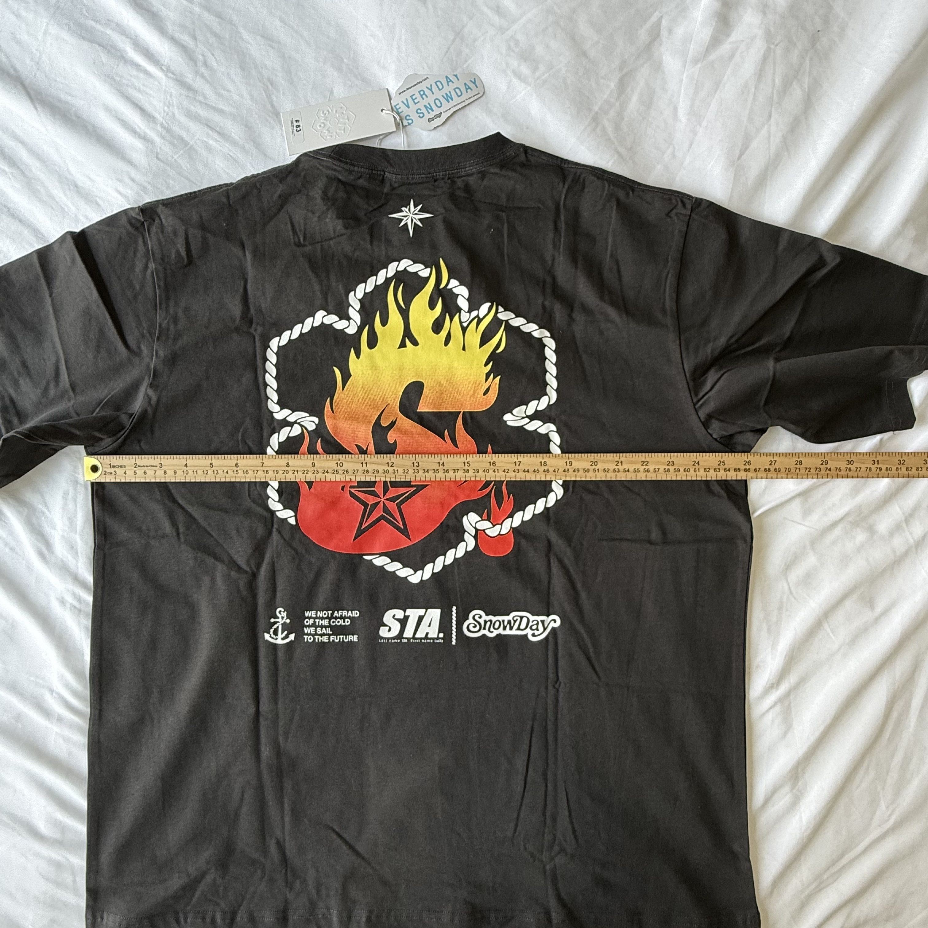 Snowday SnowDay x STA Mens Graphic T-Shirt Black Flame Star XXL Size US XXL / EU 58 / 5 - 5 Thumbnail