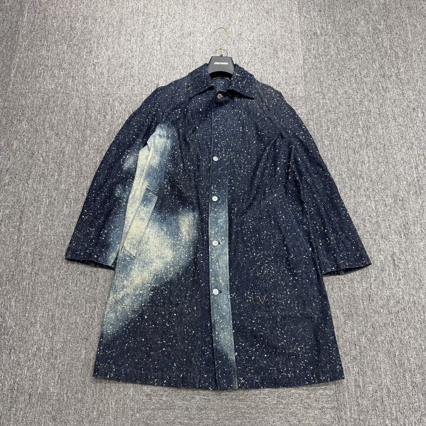 Louis Vuitton louis vuitton starry denim coat. Size US L / EU 52-54 / 3 - 1 Thumbnail