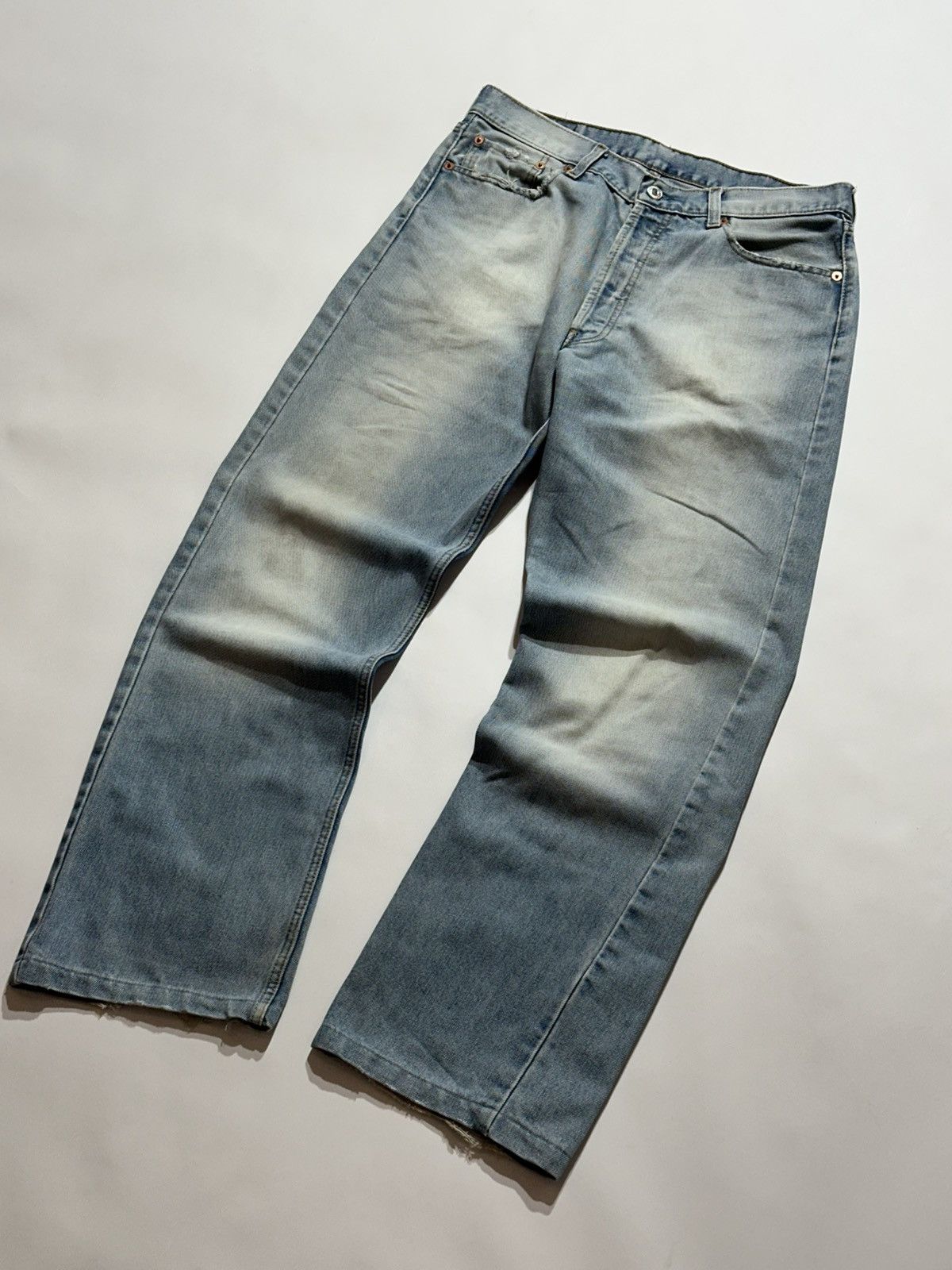 Levi's Vintage Clothing Vintage 90s Levi's Distressed Baggy-Fit Size US 34 / EU 50 - 3 Thumbnail