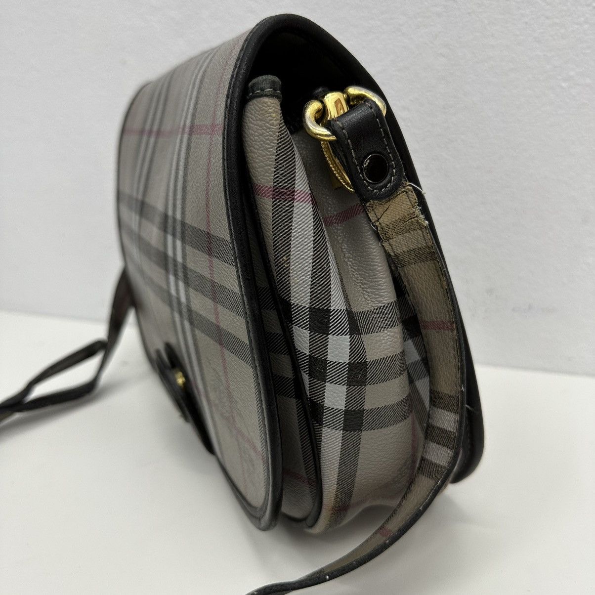 Burberry AUTHENTIC VINTAGE BURBERRYS NOVA CHECK GREY SHOULDER BAG Size ONE SIZE - 4 Thumbnail