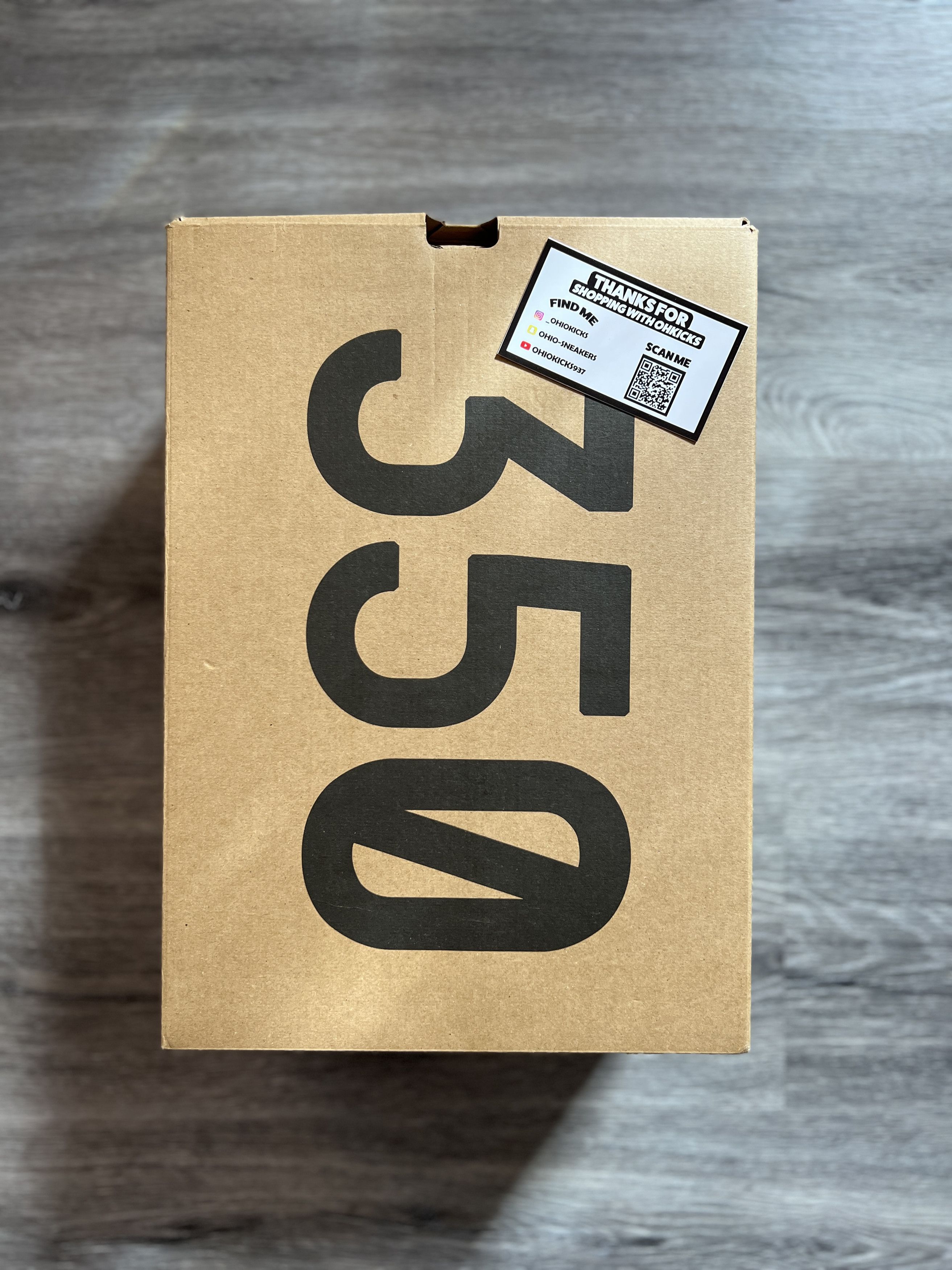 Yeezy adidas Yeezy Boost 350 V2 Bone Size US 10 / EU 43 - 8 Thumbnail