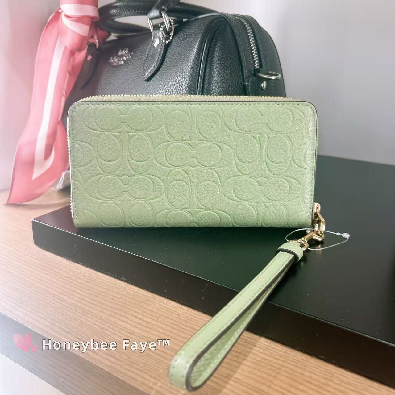 Coach Long Zip Around Wallet In Signature Leather CEW21 Size ONE SIZE - 2 Thumbnail