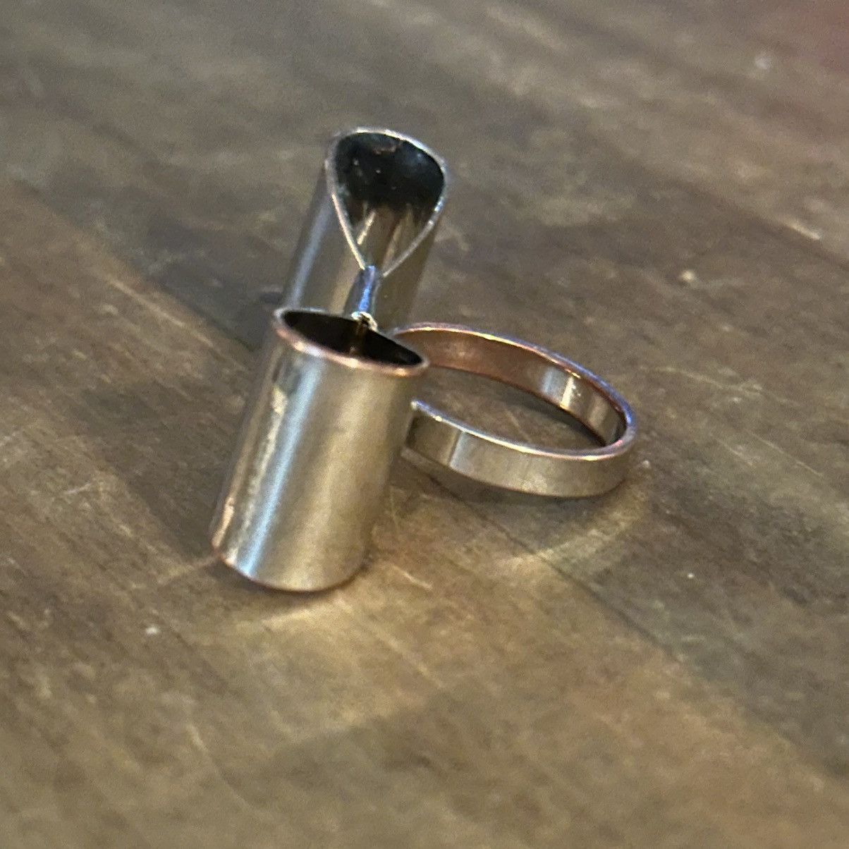 Other Silver tone large bow ring Size ONE SIZE - 6 Thumbnail
