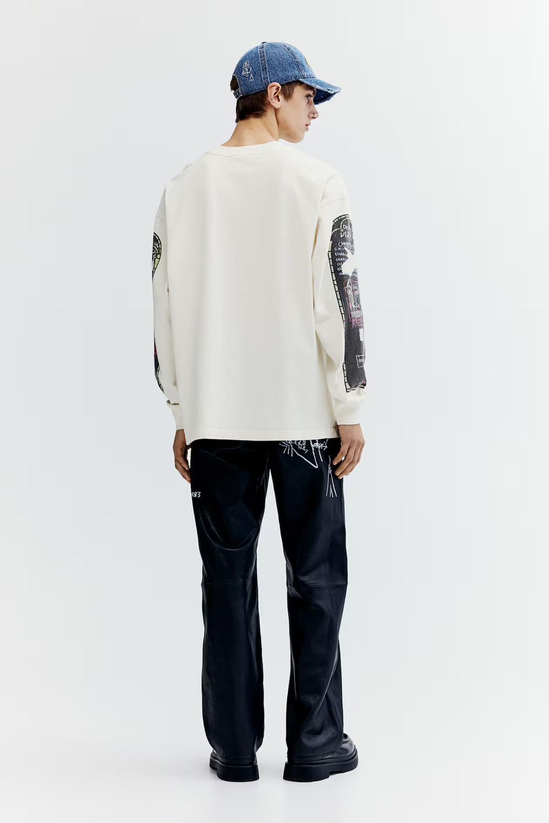 H&M × Jean-Michel Basquiat × Who Decides War Who Decides War H&M Jean Michael Basquiat Long Sleeve Sz S Size US S / EU 44-46 / 1 - 4 Thumbnail