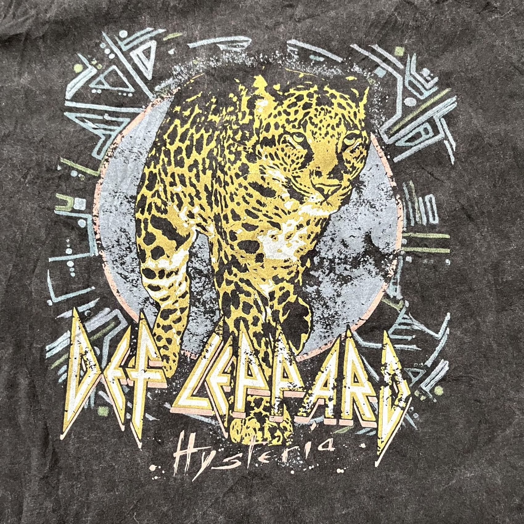 Vintage Def Leppard Hysteria Shirt Mens XL Black Leopard Band Rock Graphic Tee T-Shirt Size US XL / EU 56 / 4 - 2 Thumbnail