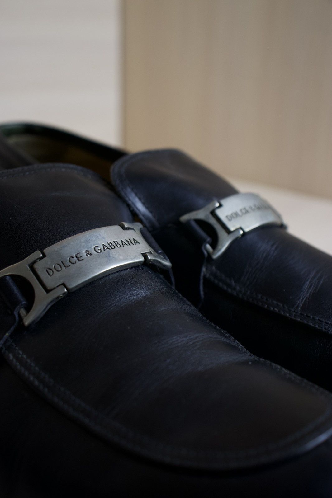Dolce & Gabbana Vintage Dolce & Gabbana Metal Logo Leather Loafers Luxury Size US 10 / EU 43 - 8 Thumbnail