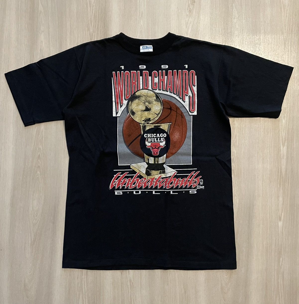 Hypebeast × Vintage Vintage 1991 Salem Chicago Bulls Champs Jordan T Mens Medium Size US M / EU 48-50 / 2 - 2 Thumbnail