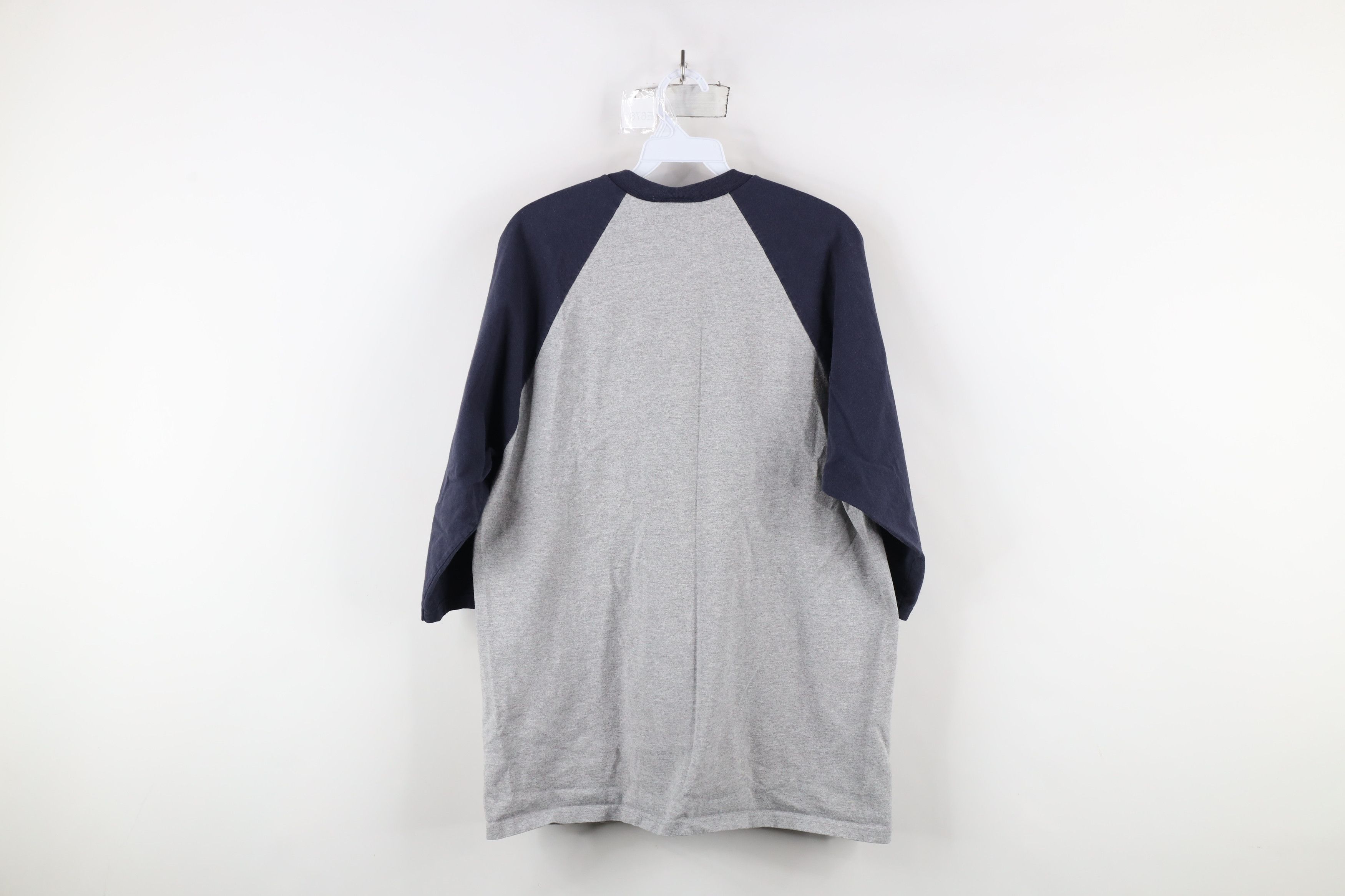 Vintage Vintage Y2K 2004 Yankees Baseball 3/4 Sleeve Raglan T-Shirt Size US L / EU 52-54 / 3 - 11 Thumbnail