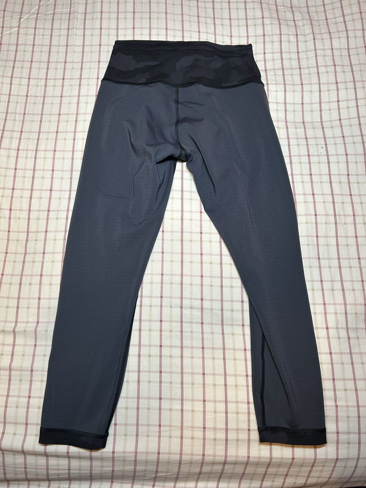 Lululemon Lululemon Black/Gray Camo Size 30" / US 8 / IT 44 - 5 Thumbnail