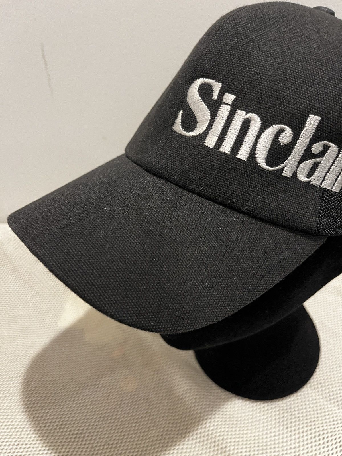 Sinclair Global Sinclair Global Embroidered Mesh Hat (unisex) Size ONE SIZE - 5 Thumbnail