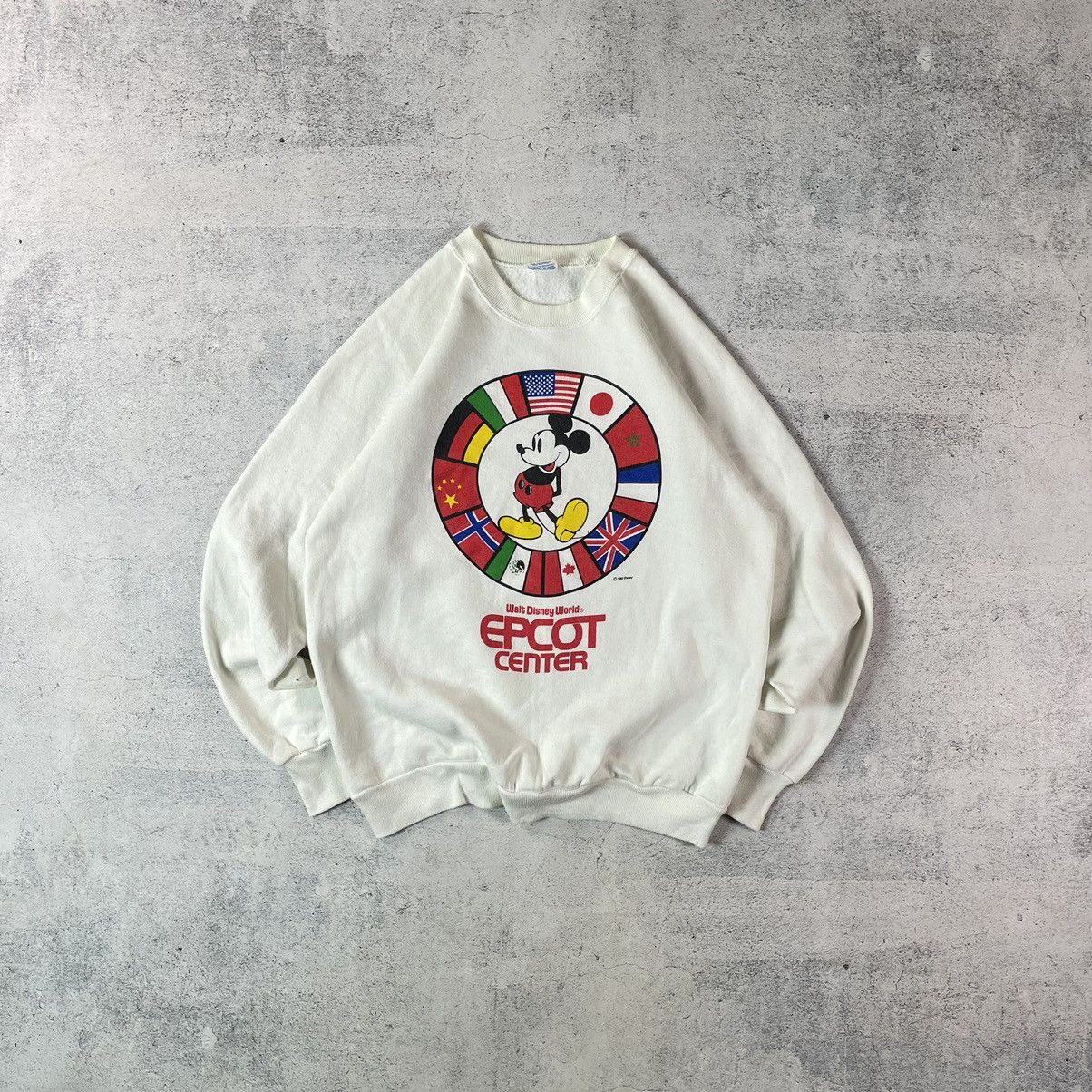 Disney × Vintage 1982 Walt Disney World Mickey Mouse Center Flags Sweatshirt Size US L / EU 52-54 / 3 - 1 Thumbnail
