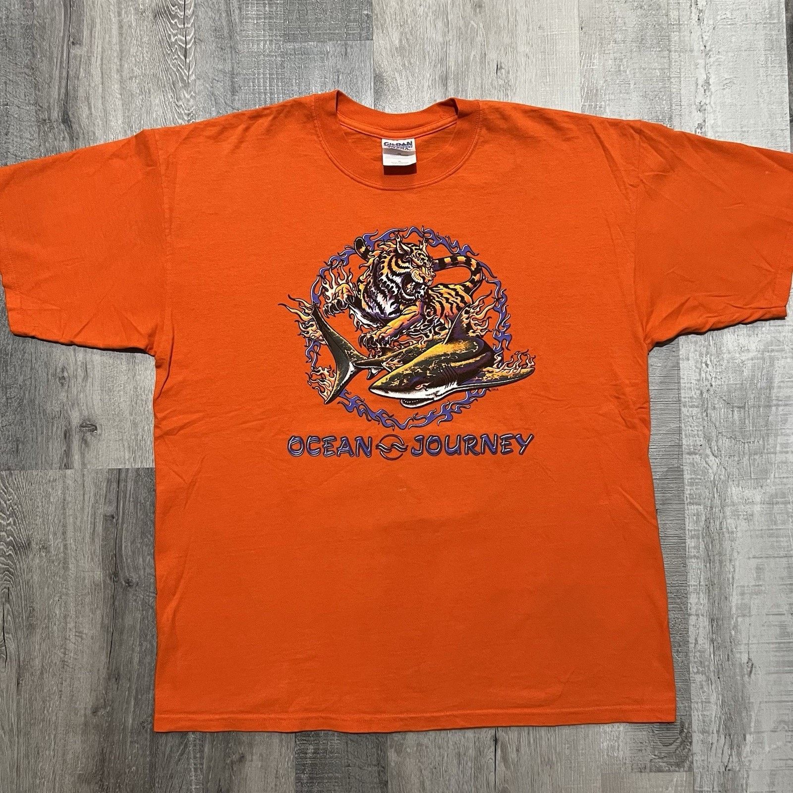 Gildan VTG Ocean Journey Y2K Shark & Dragon Orange Flames T Shirt Size US XL / EU 56 / 4 - 1 Thumbnail