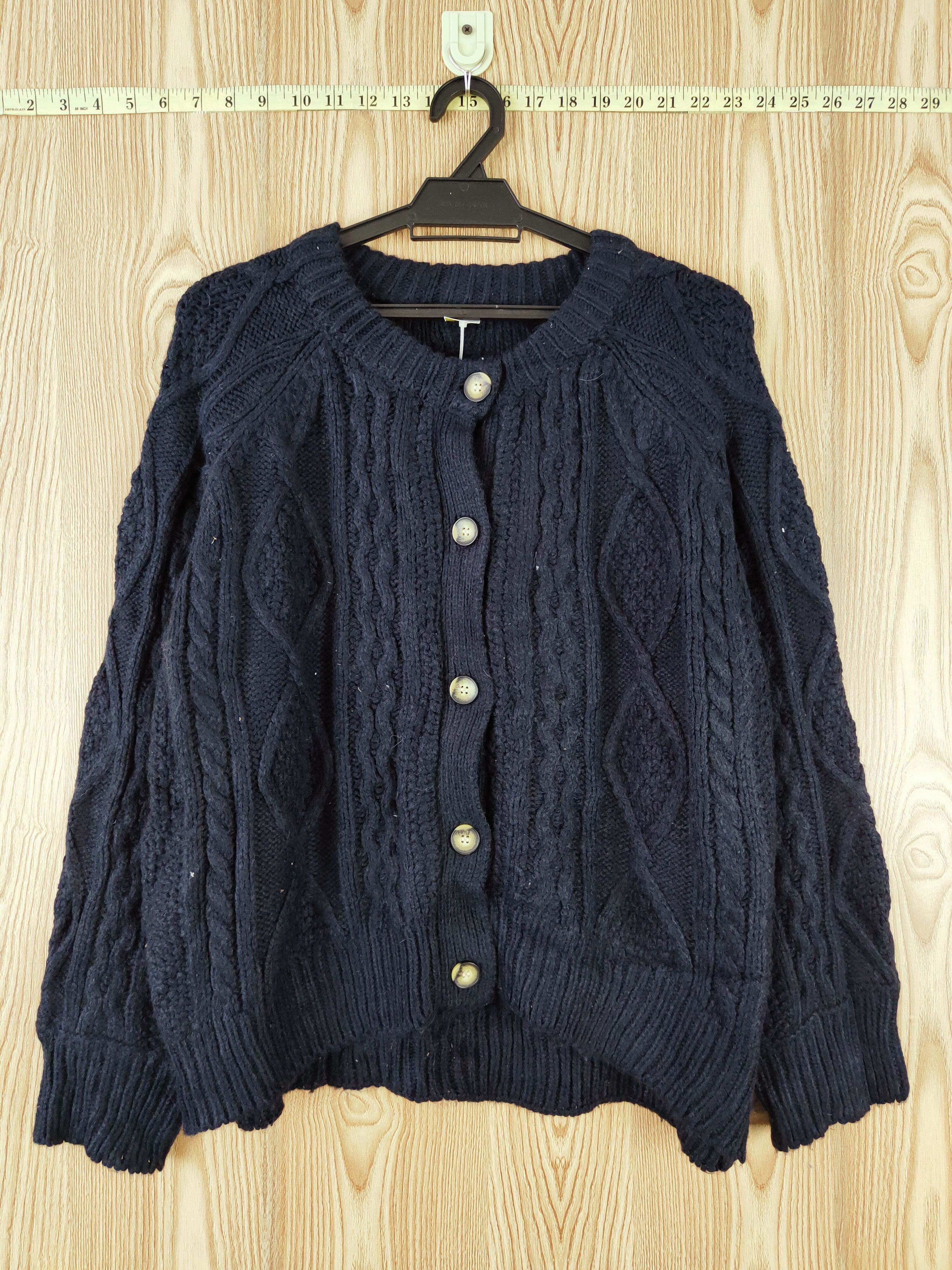 Aran Isles Knitwear GU japan Navy cable Knitwear Cardigan #W569 Size US L / EU 52-54 / 3 - 1 Thumbnail
