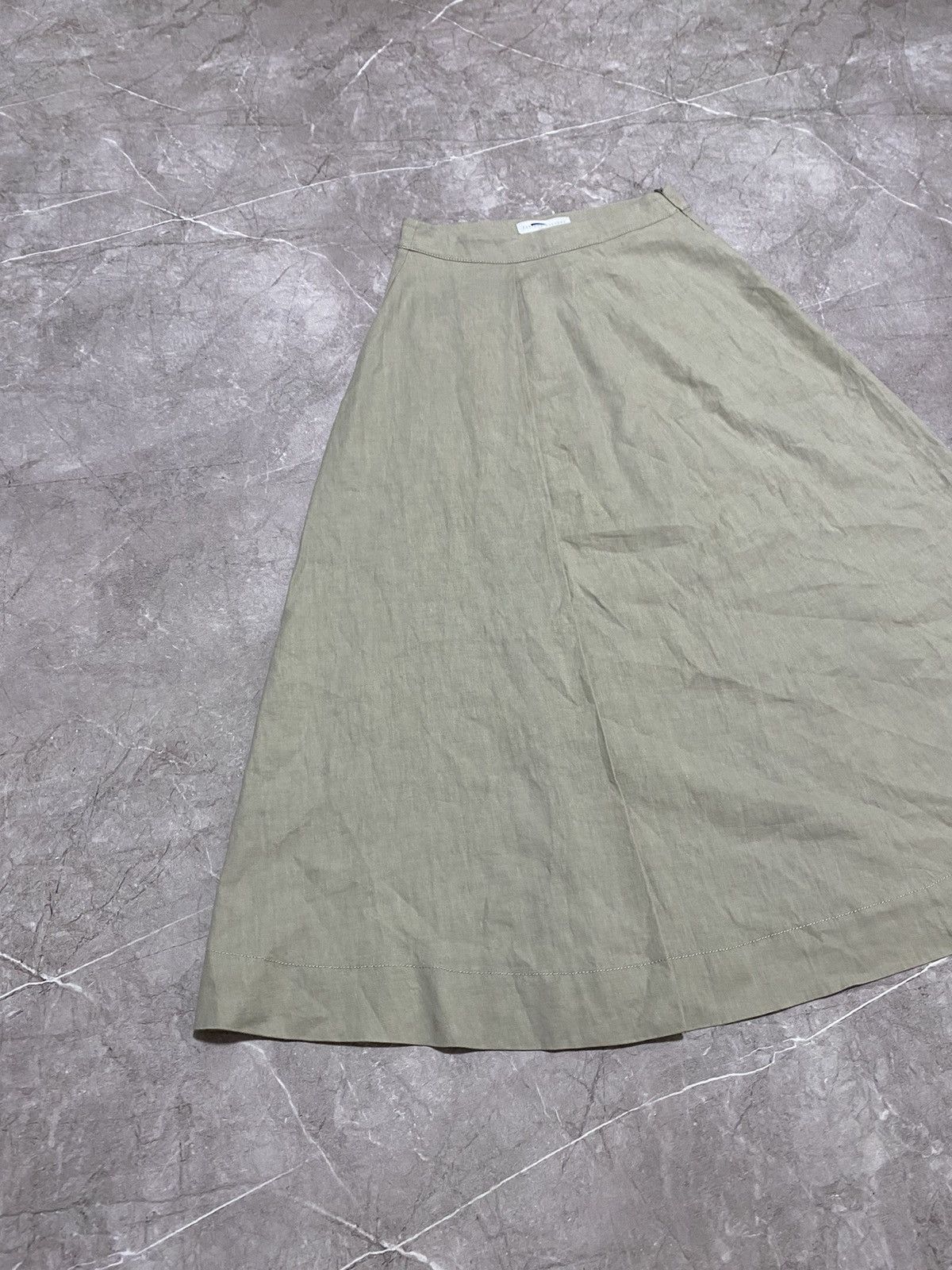 Fabiana Filippi Rare Fabiana Filippi High-Waisted A-Line Skirt Made In italy Size 32" / US 10 / IT 46 - 4 Thumbnail