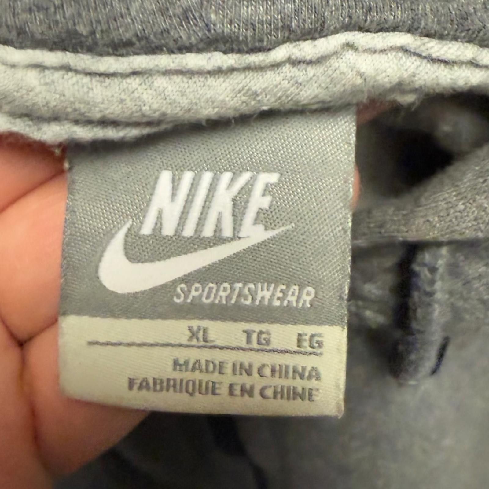 Nike Nike Zip-Up Hoodie — XL — Size US XL / EU 56 / 4 - 4 Thumbnail