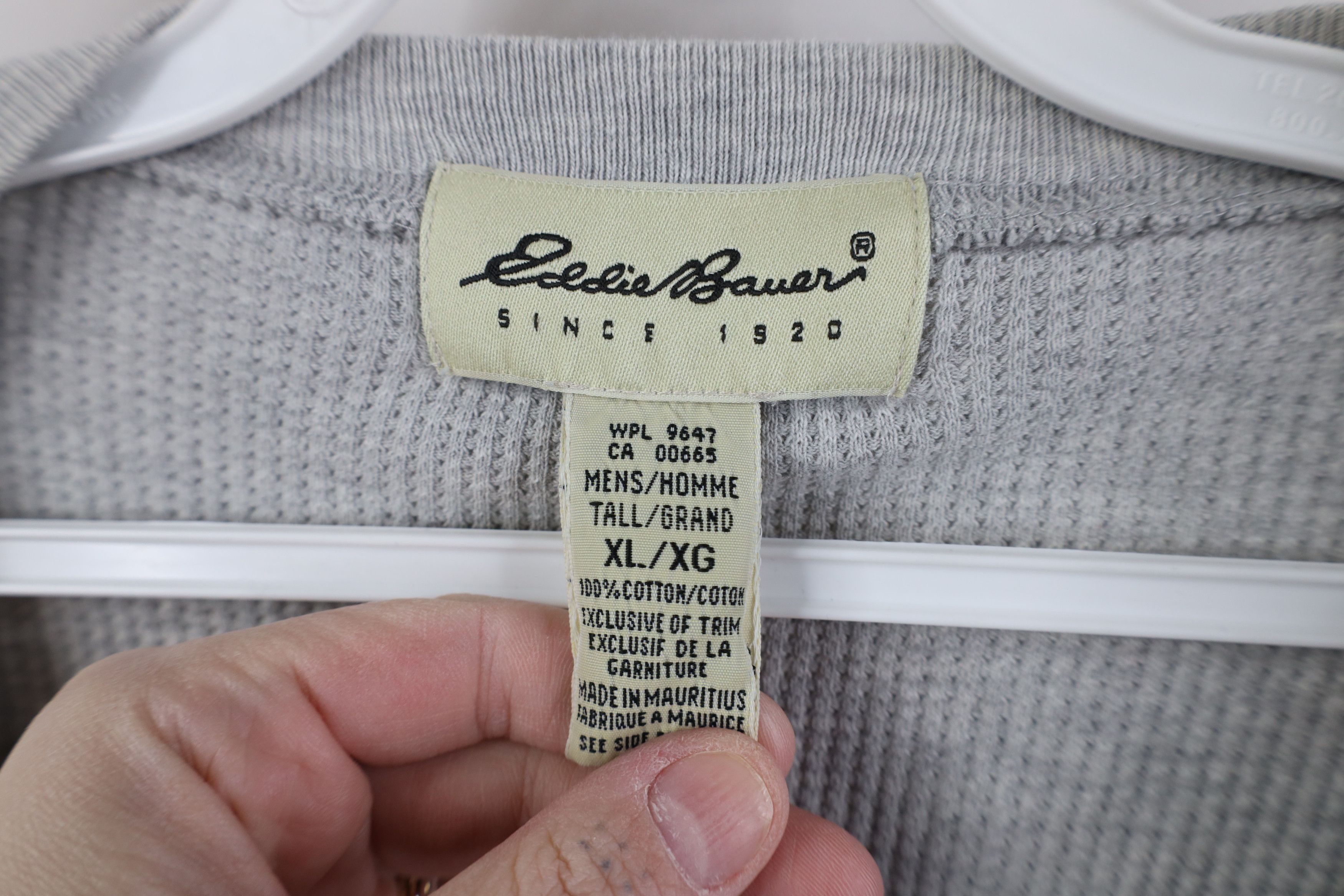 Eddie Bauer Vintage 90s Eddie Bauer Knit Long Sleeve Henley T-Shirt Size US XL / EU 56 / 4 - 8 Thumbnail