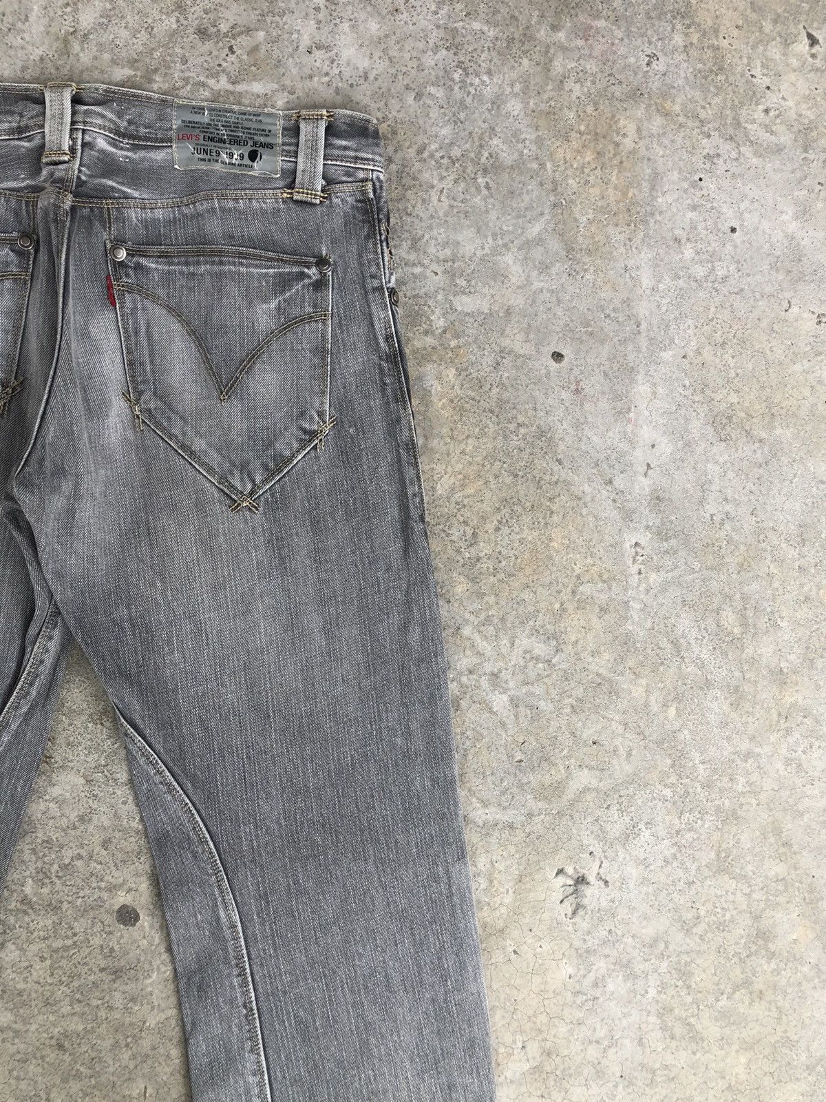 Levi's Y2k Levi’s Engineered Jeans Distressed Denim Size US 31 - 10 Thumbnail