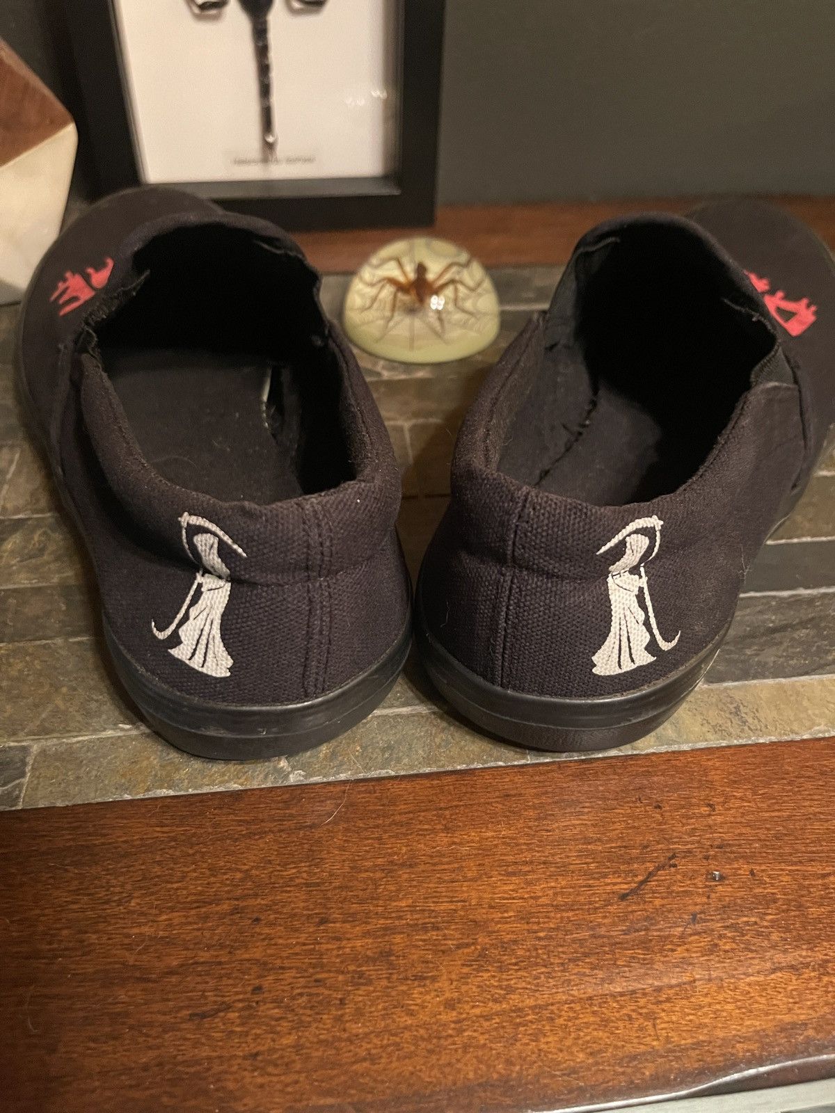 Hot Topic DEAD INSIDE HT Shoes Size 11W/9M Size US 11 / IT 41 - 5 Thumbnail